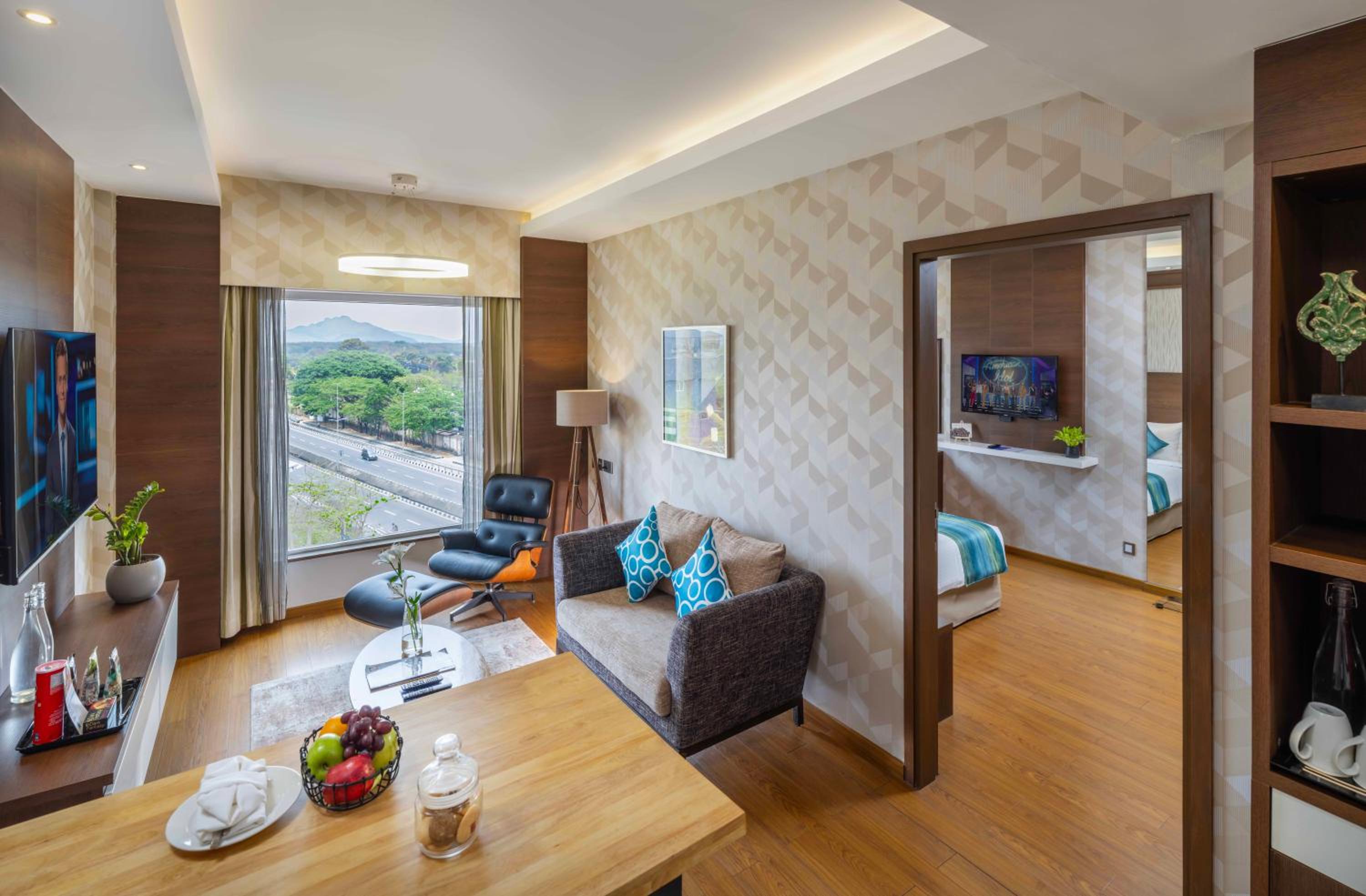 Premium Suite - Photo 3