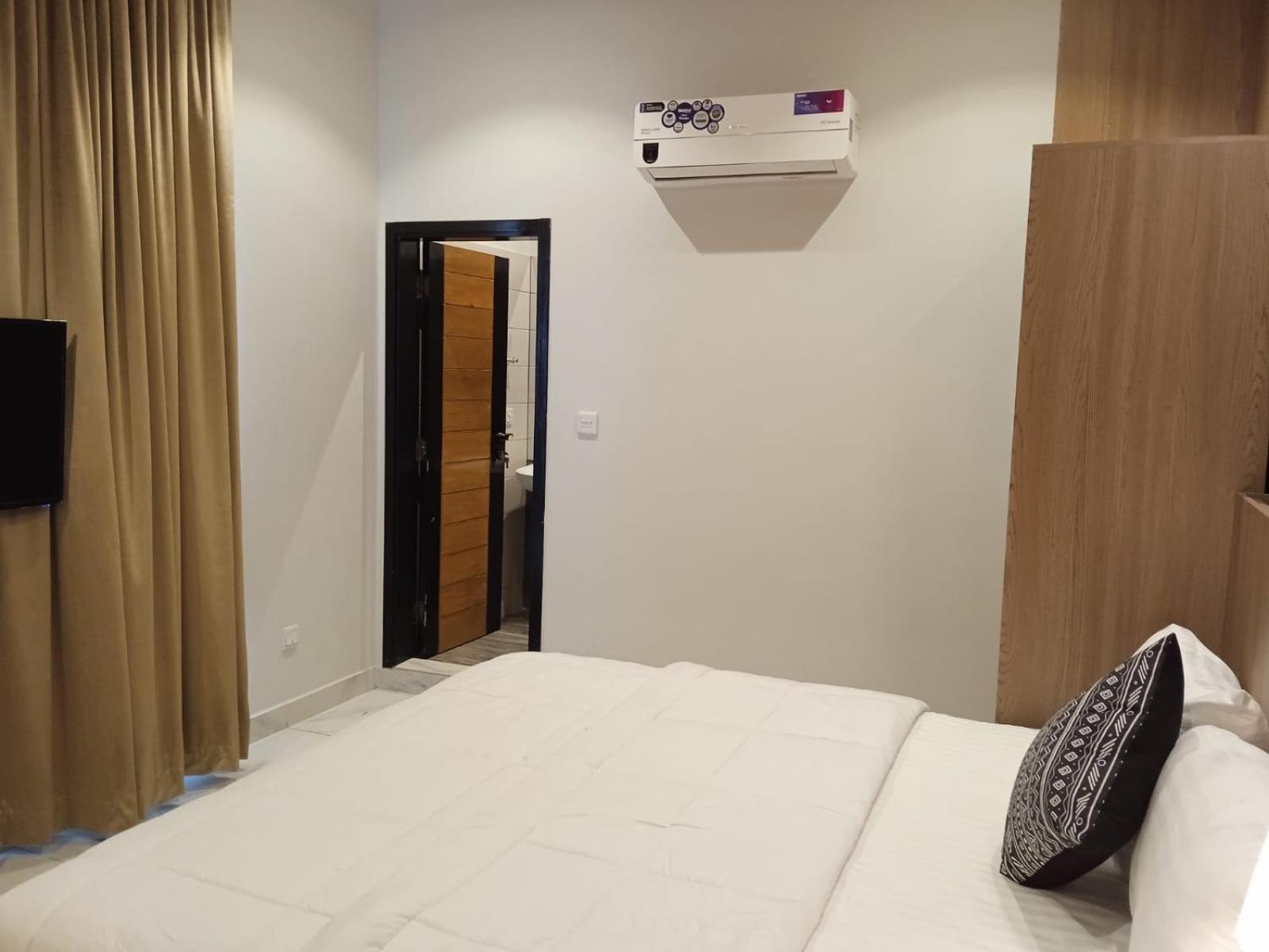 Standard Double Room photo 3