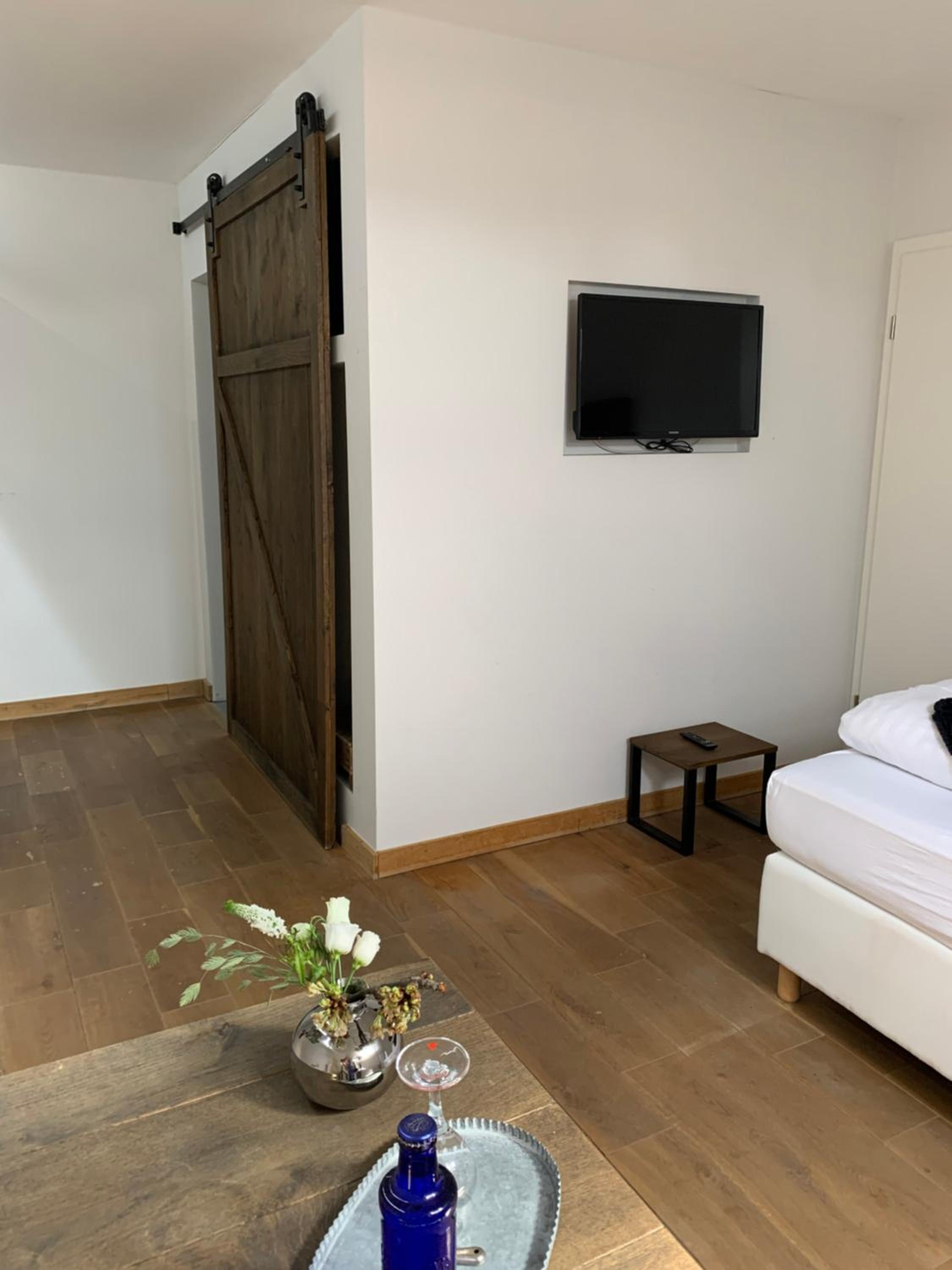 Economy Double Room photo 3