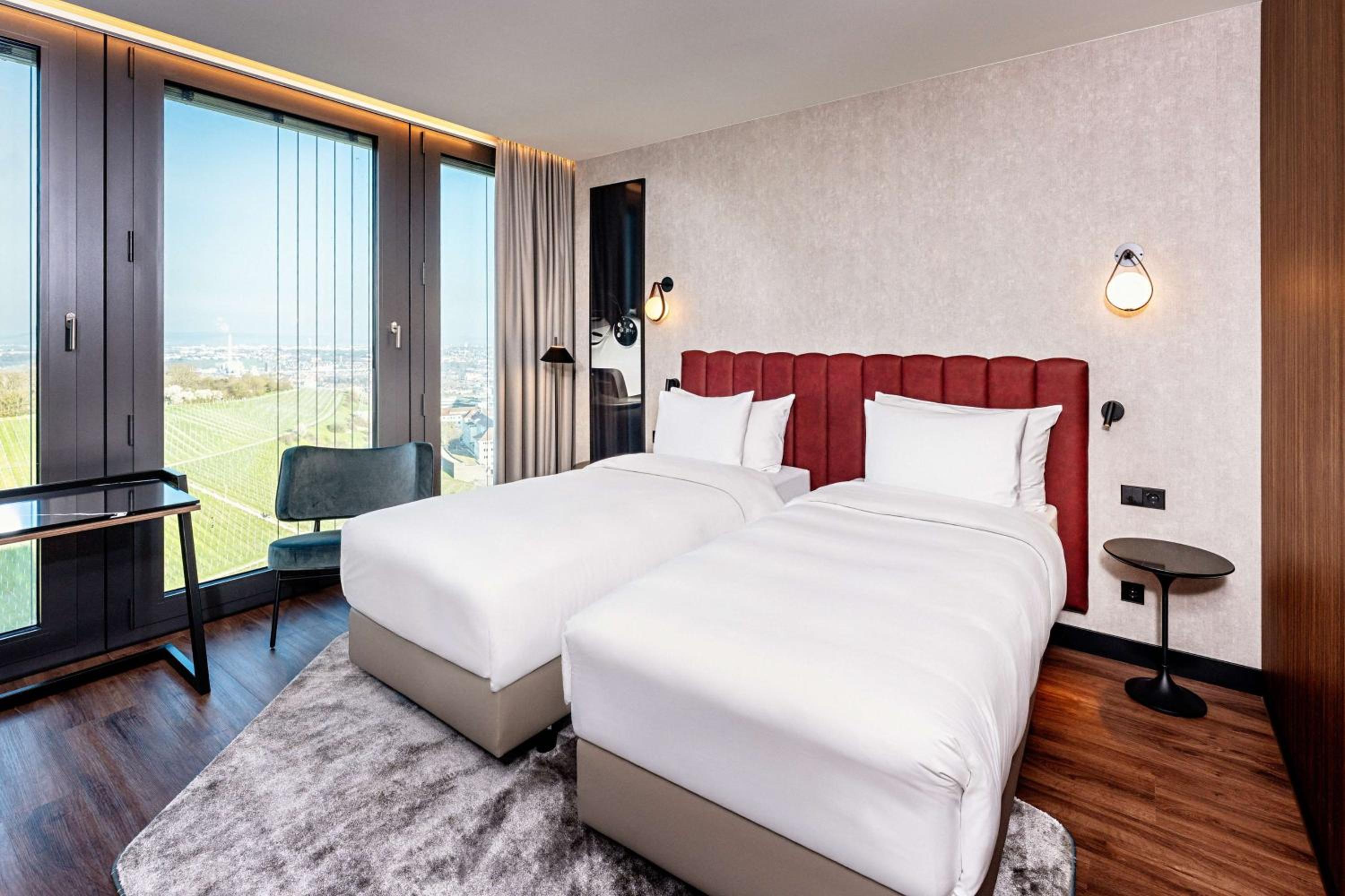 Standard Room with Vineyard View - Photo 3