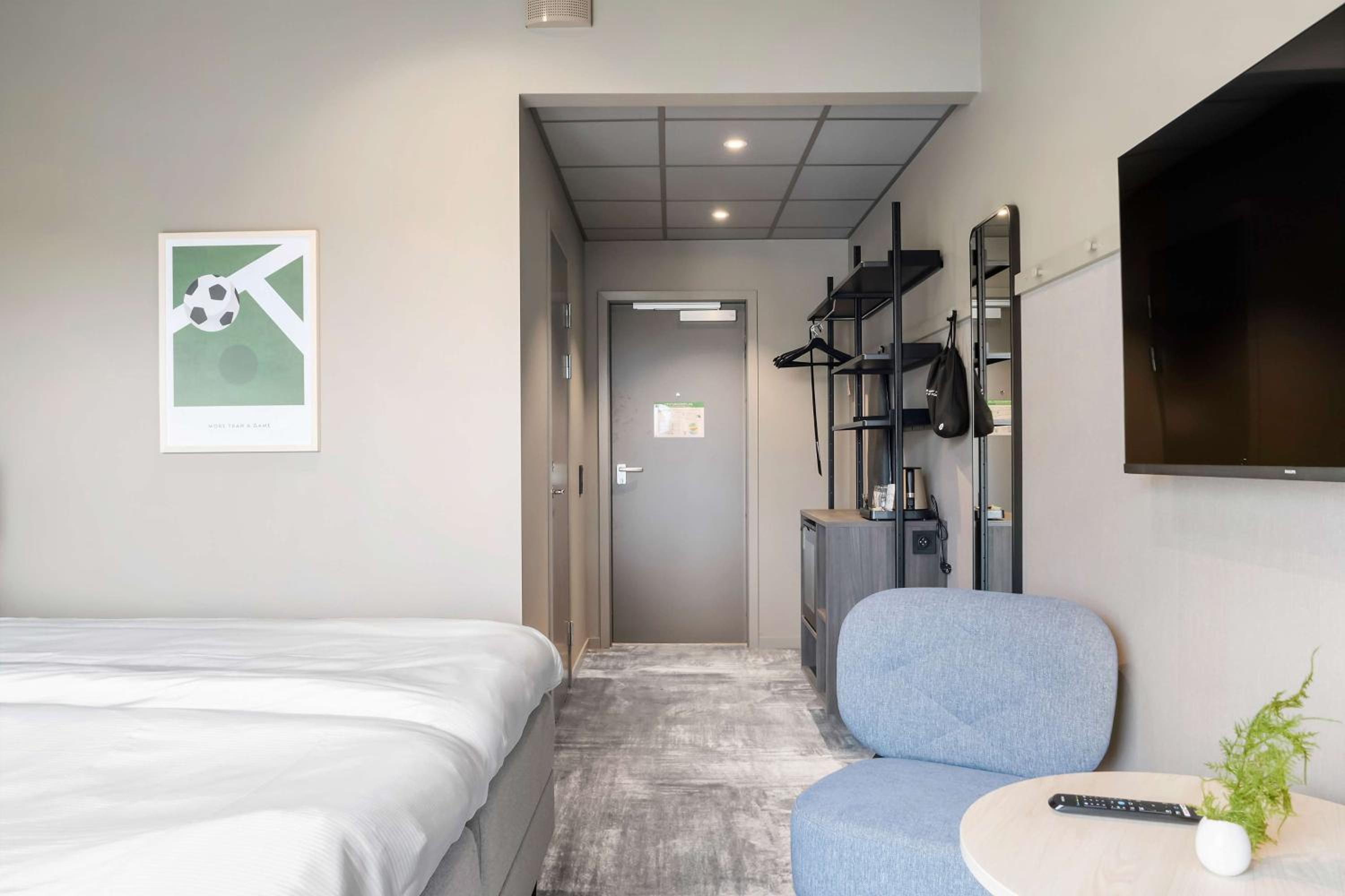 Standard Twin Room - no window - Photo 1
