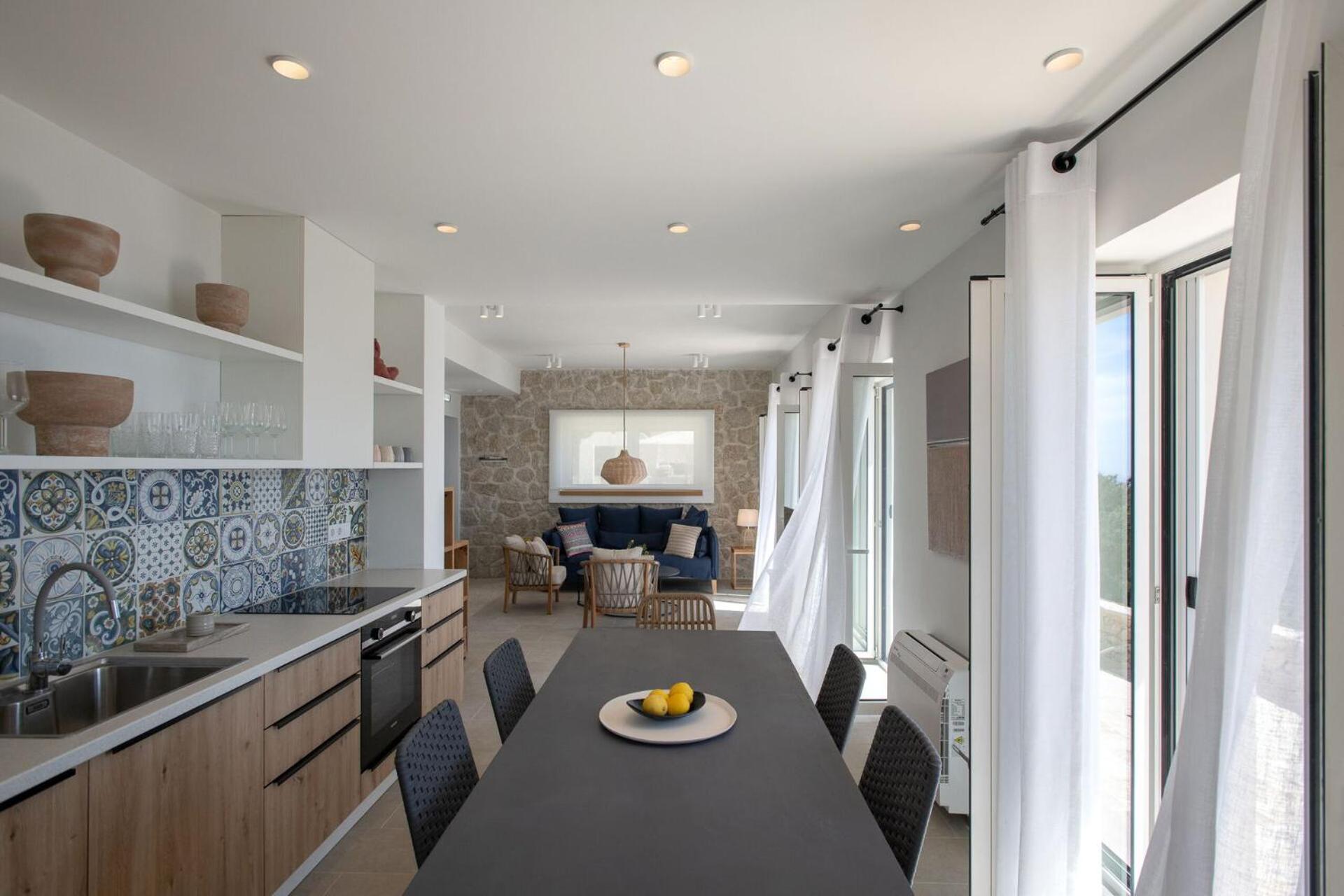 Three-Bedroom Villa photo 3