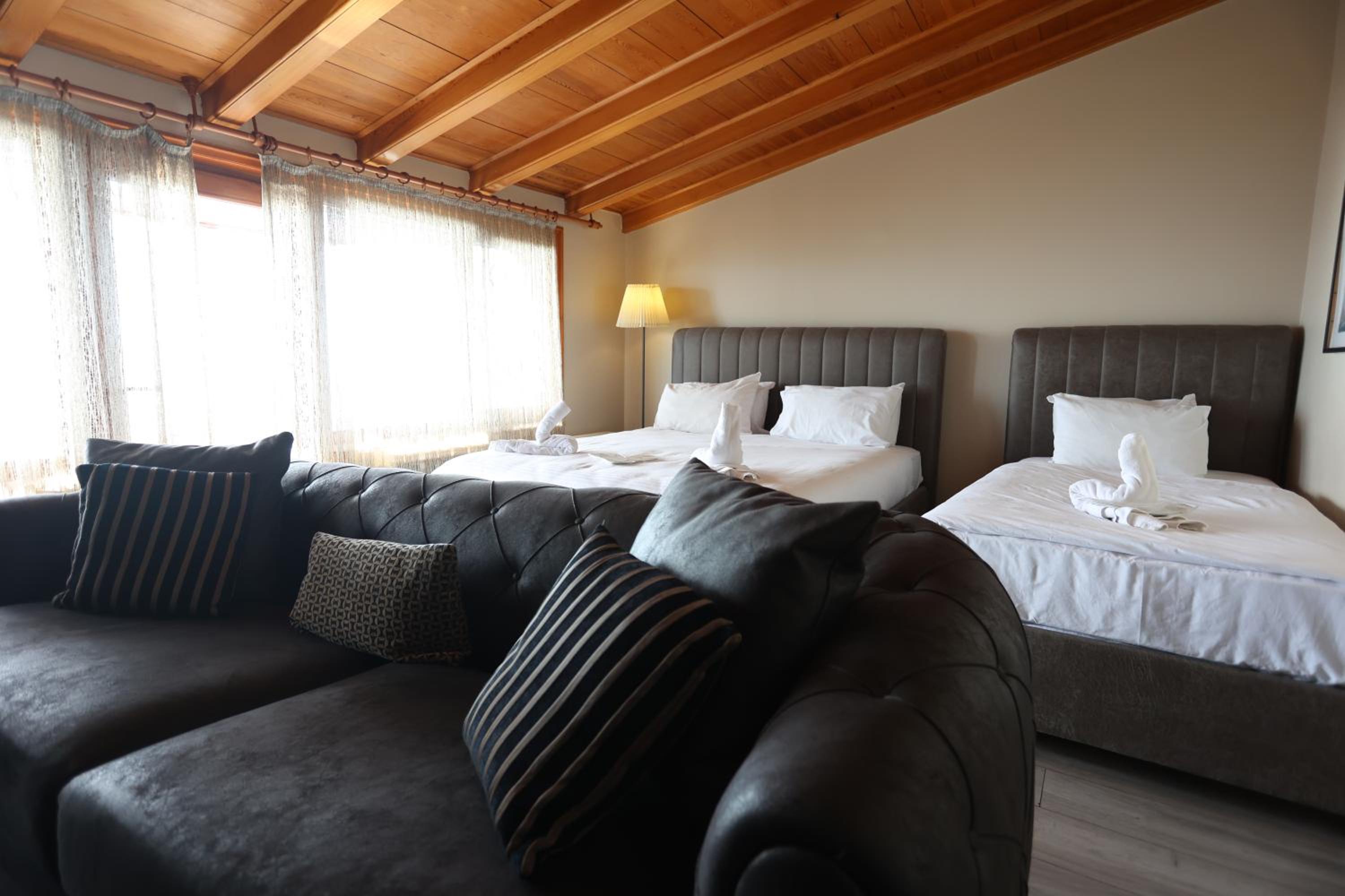 Suite with Spa bath and Sea View  photo 2