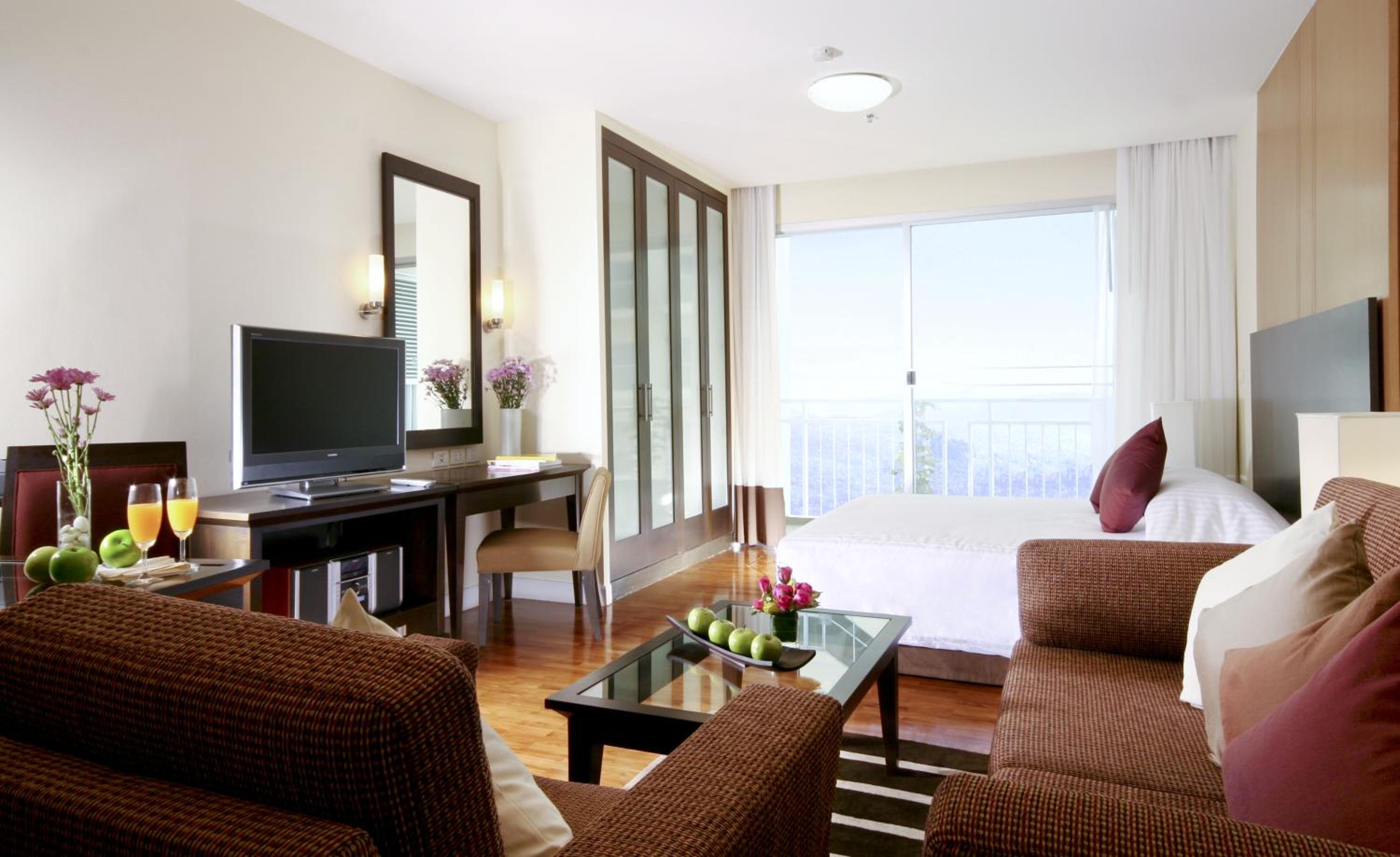 Studio Suite - Photo 5
