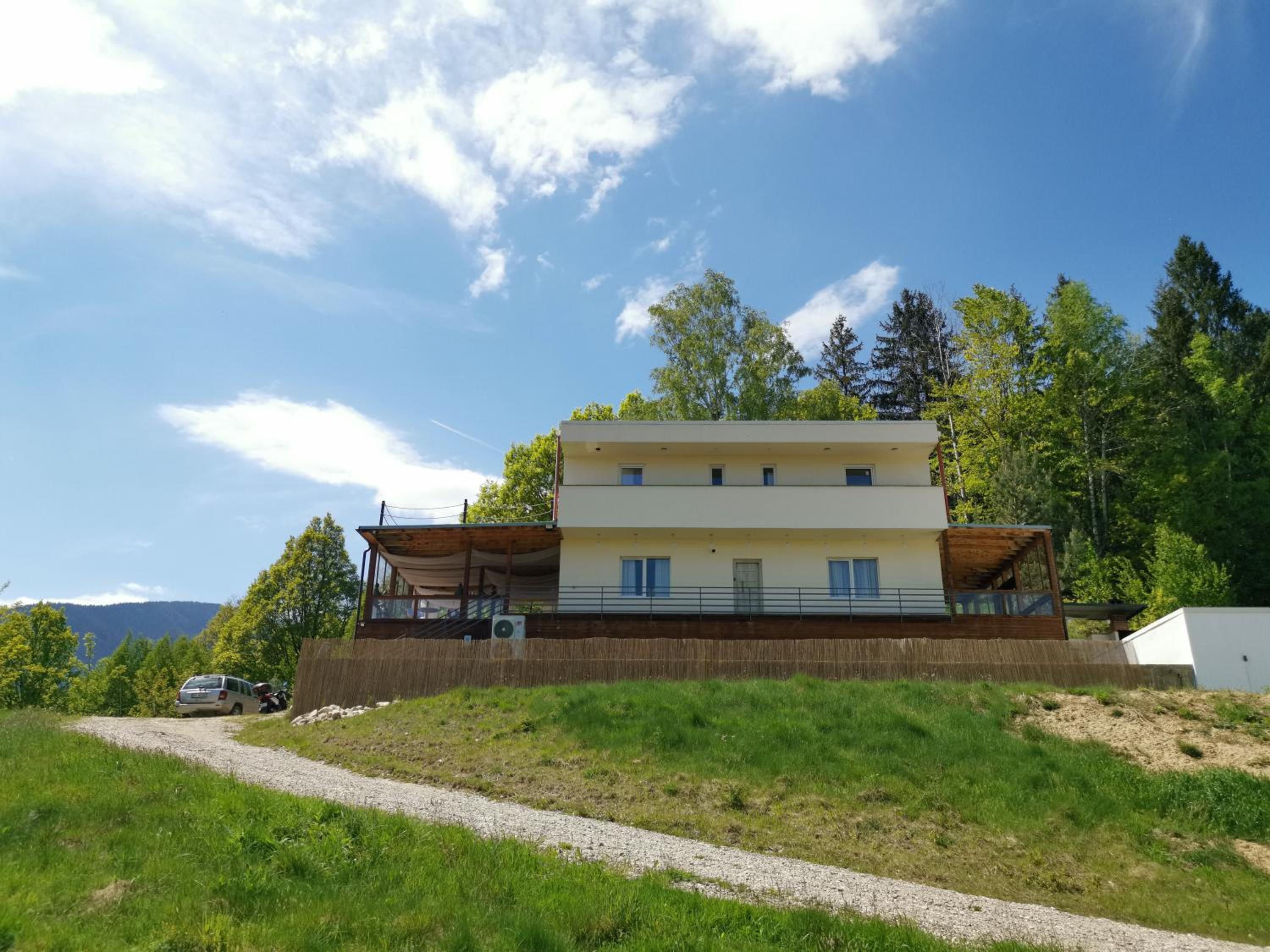Villa photo 2