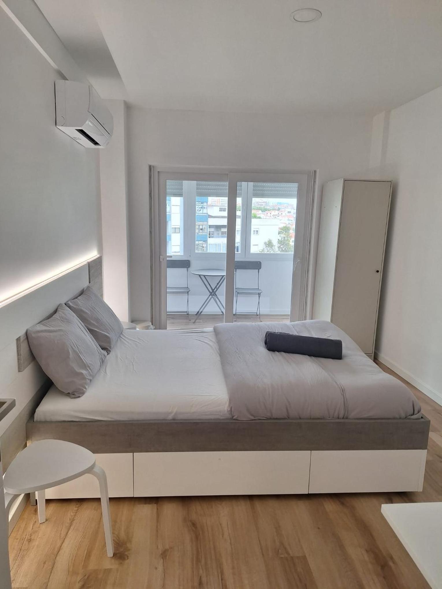 Double Room with Private Bathroom photo 2