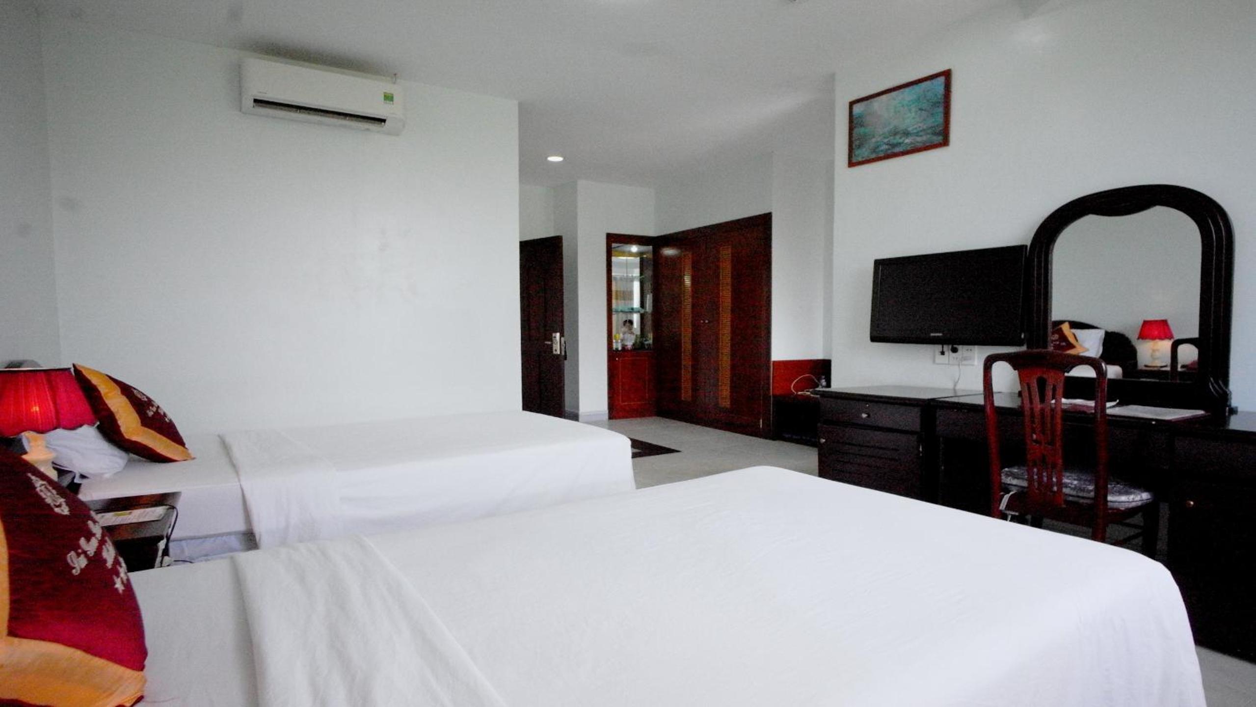 Deluxe Twin Room - Photo 3