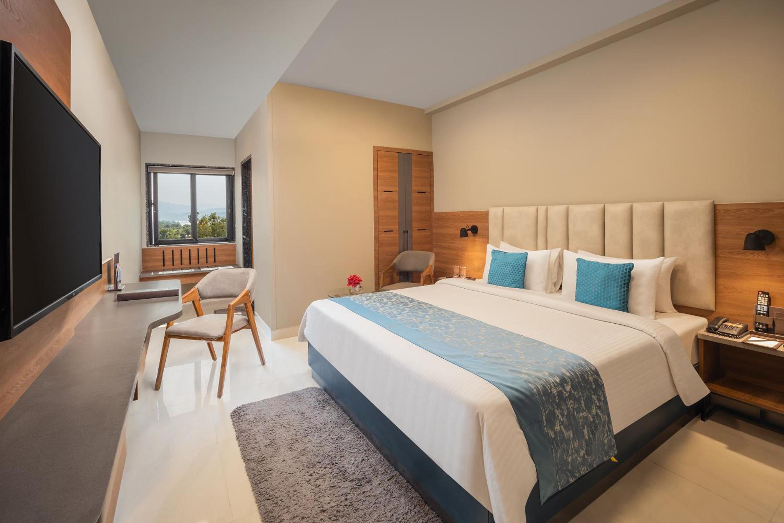 Deluxe Double Room Early Check-in up to 2 Hours (Subject to Availability) - Photo 3