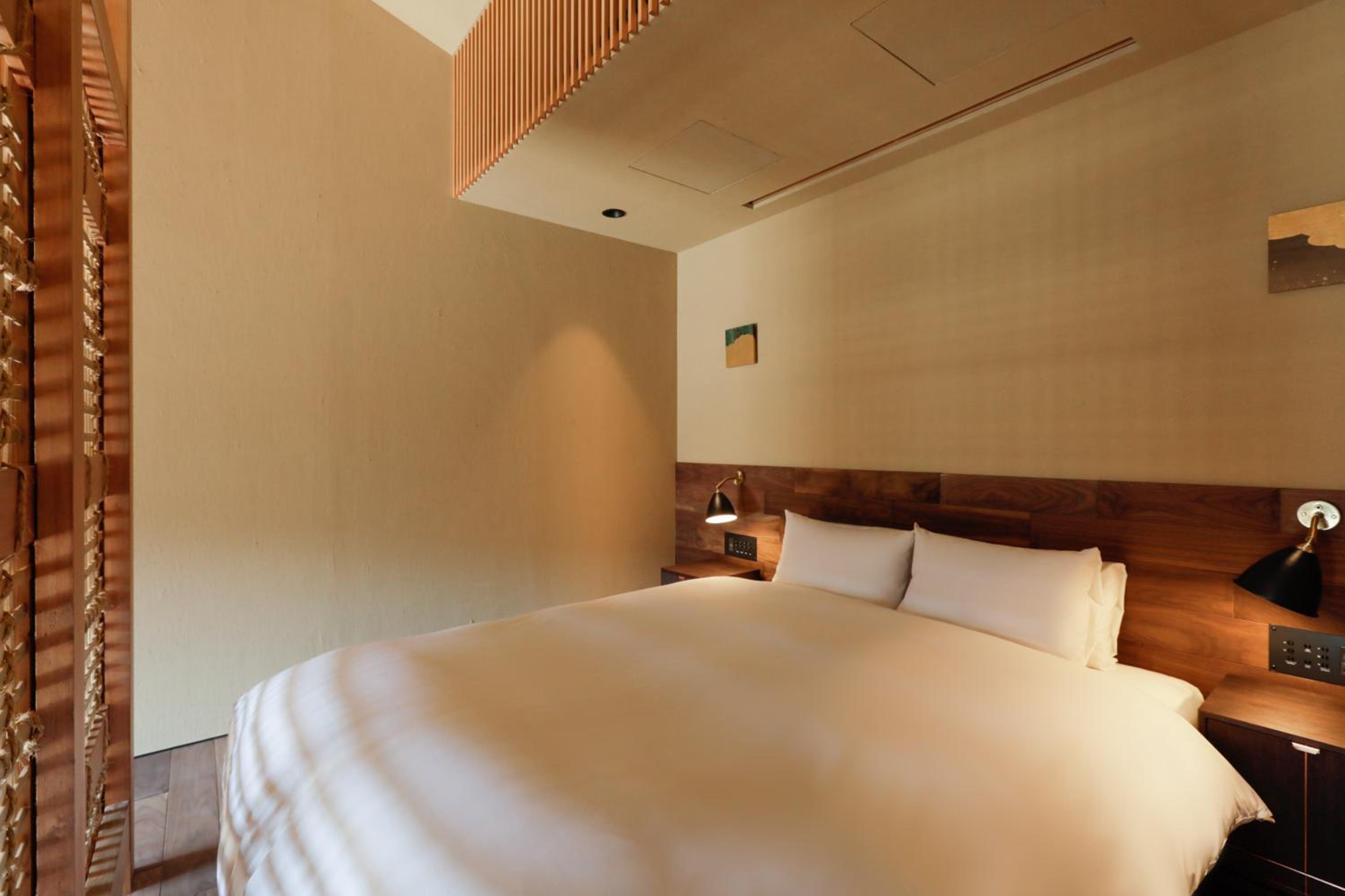 Standard Queen Room with City View (Annex) photo 1