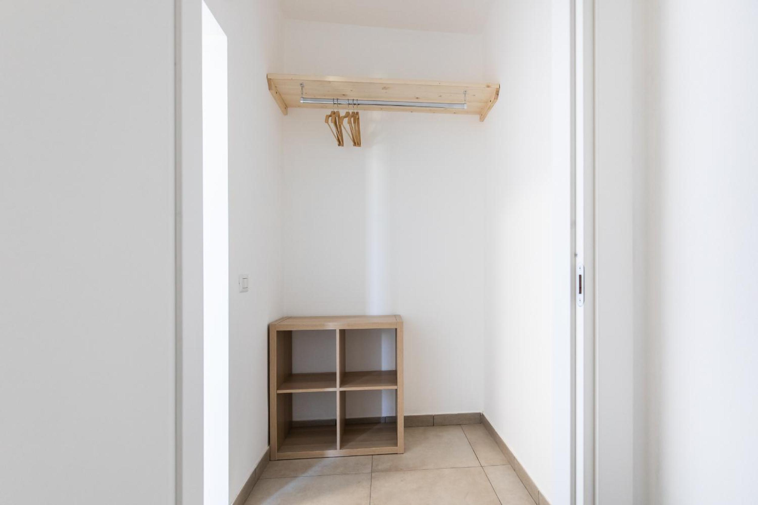 One-Bedroom Apartment - Non-Smoking photo 3