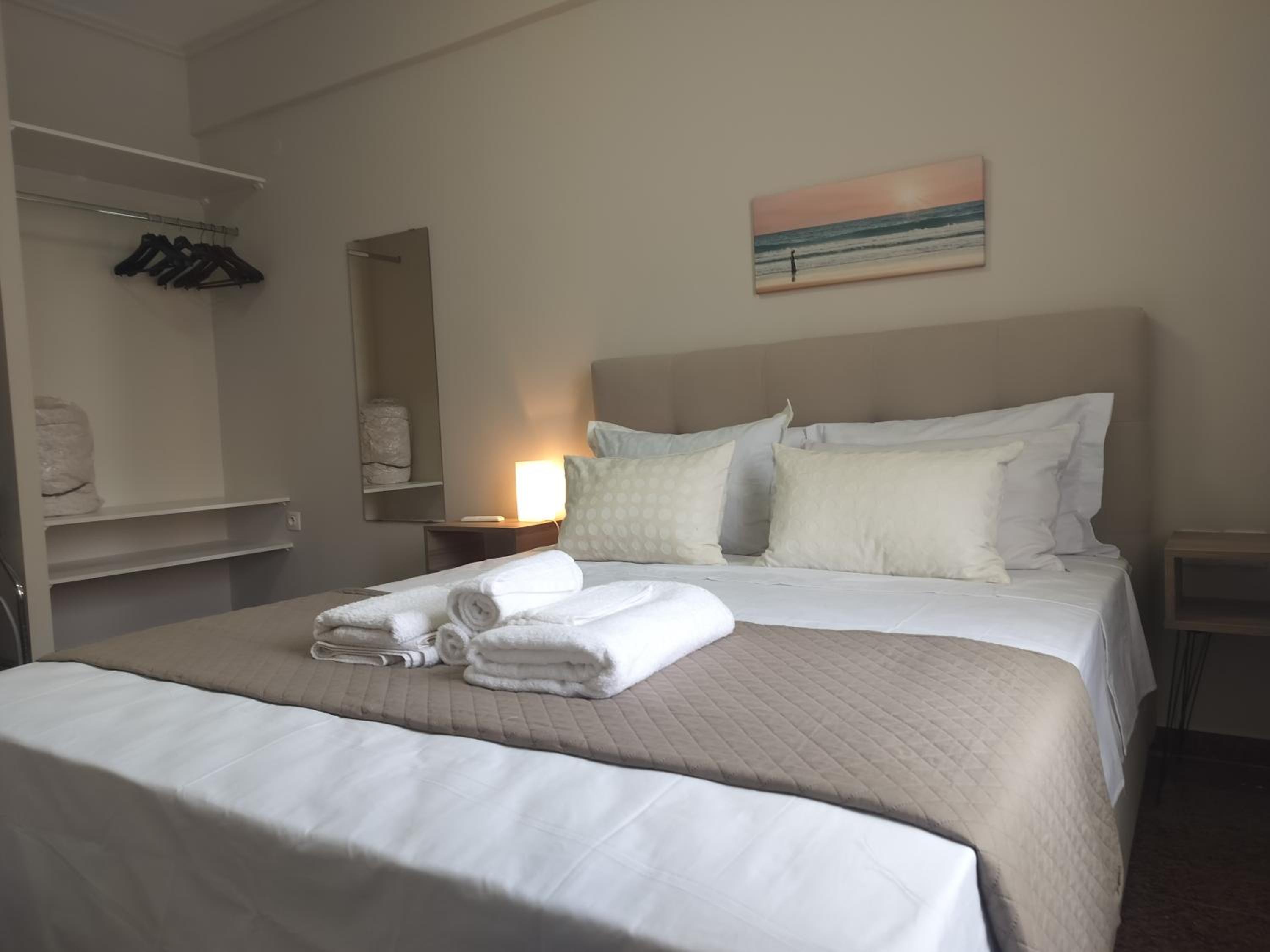 Deluxe One-Bedroom Apartment With City View