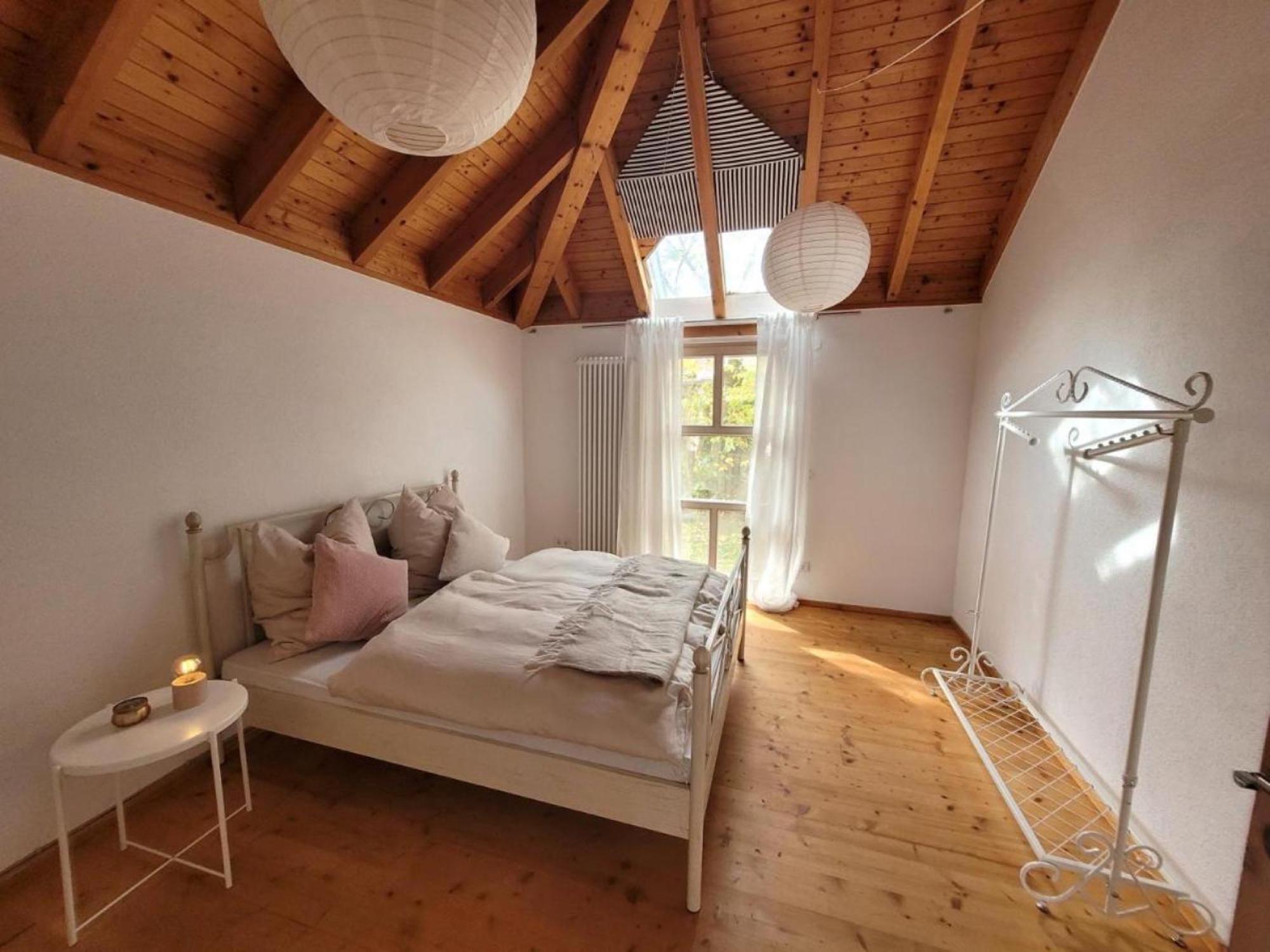 Three-Bedroom House photo 2