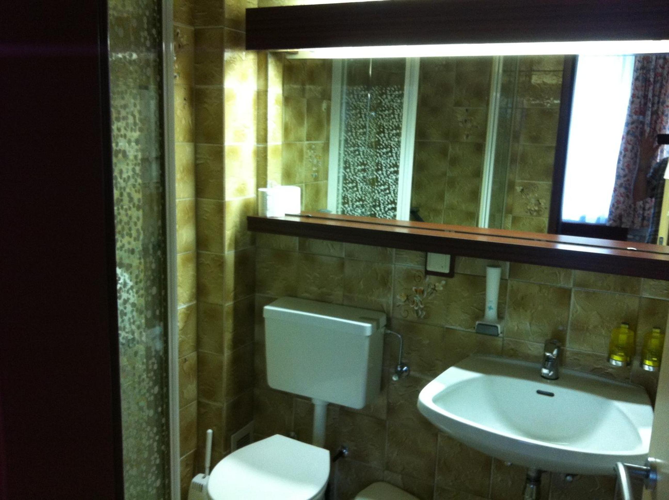 Double Room with Garden View - Photo 4