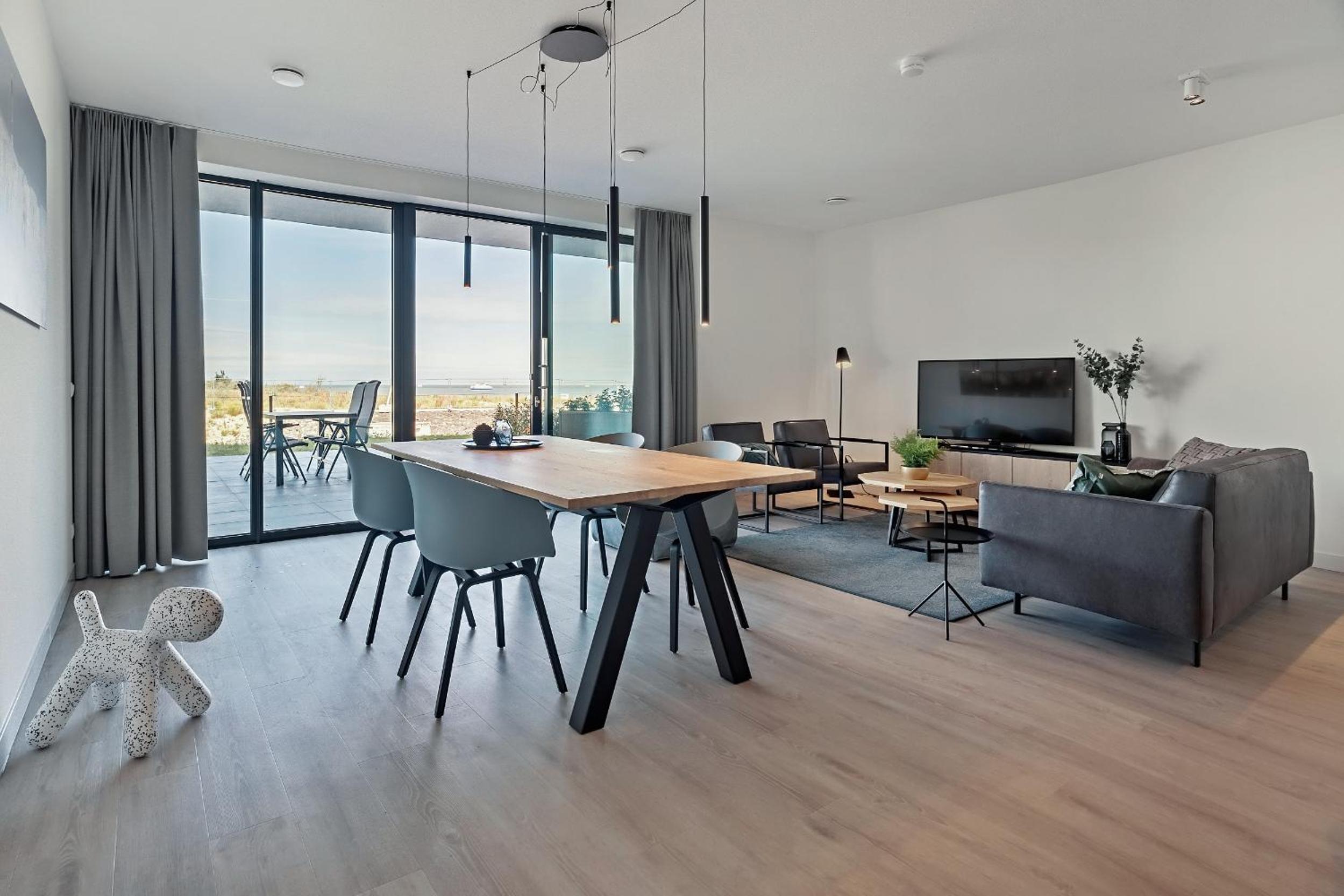 Appartementmet 2 slaapkamers, terras en zeezicht