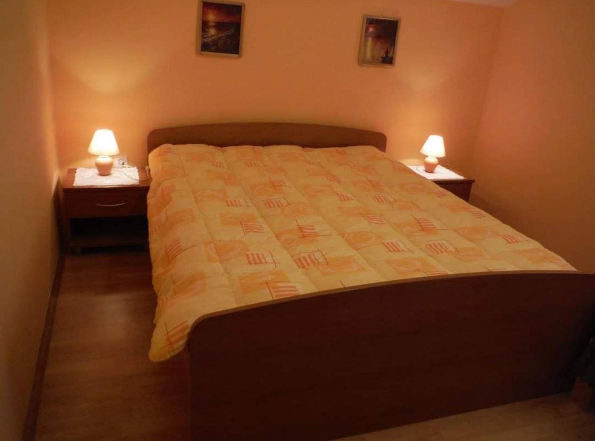 One Bedroom Apartment