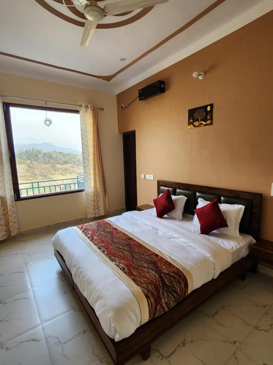 Double Room With Mountain View photo 1