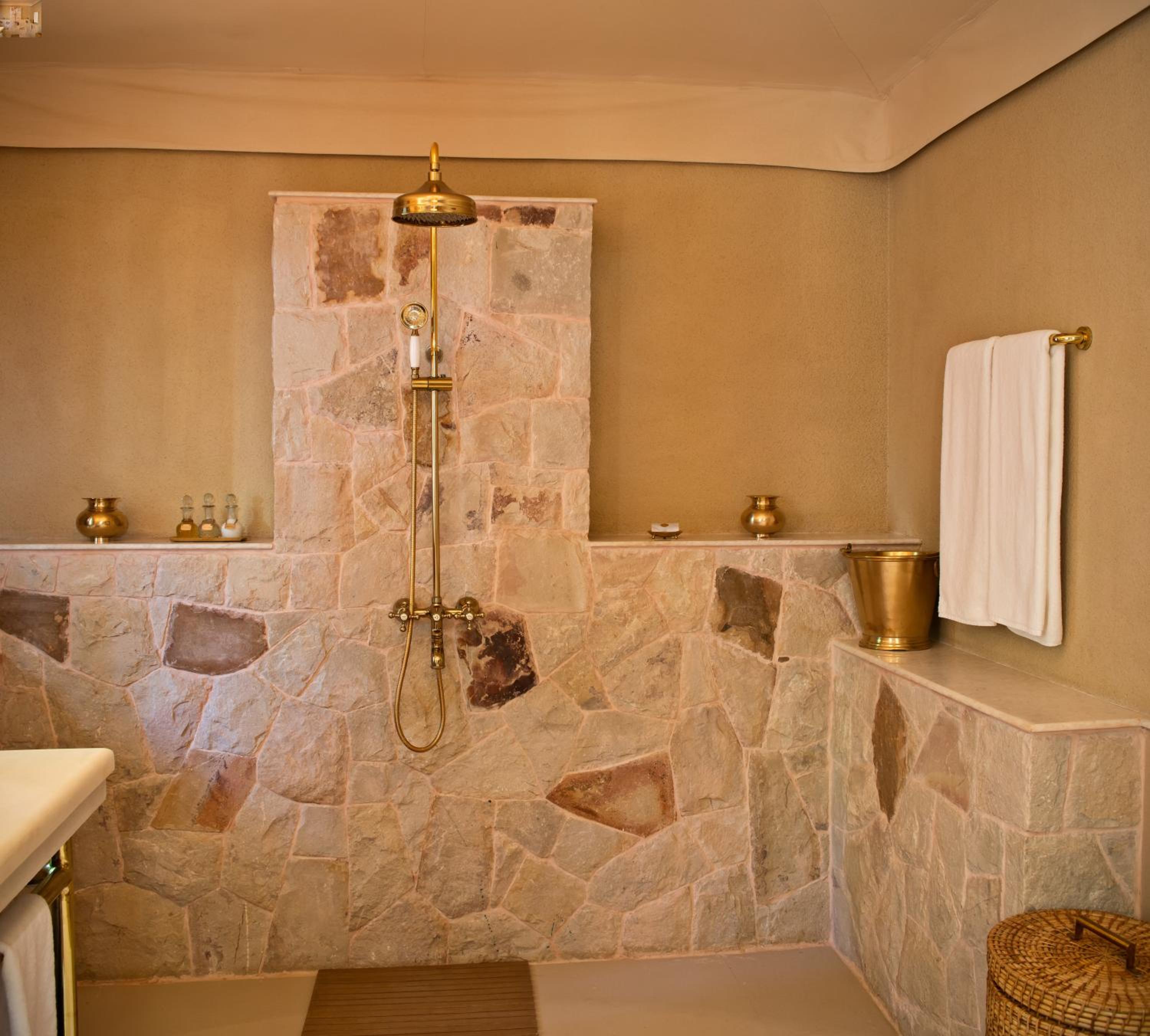 Tented Jungle Suite - Photo 2