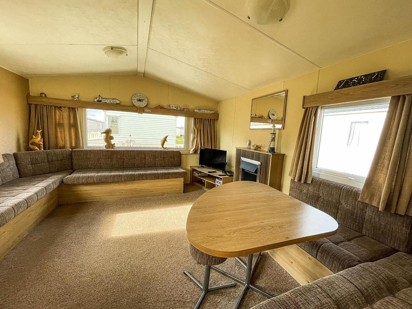 Mobile Home 3