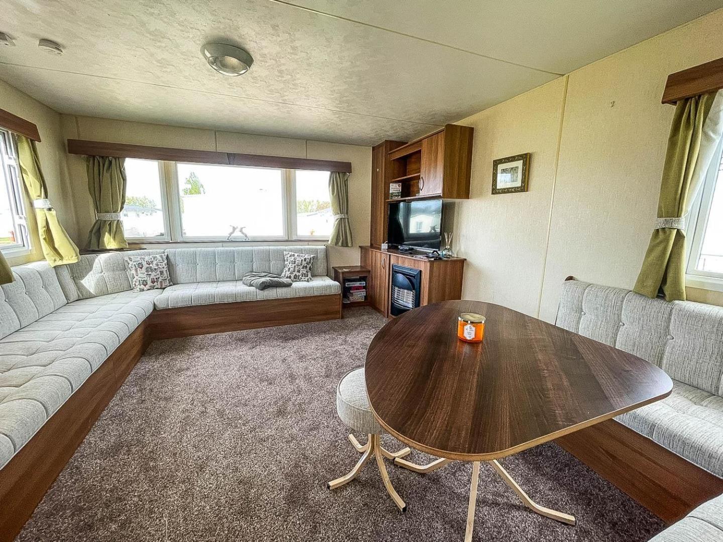 Mobile Home photo 1