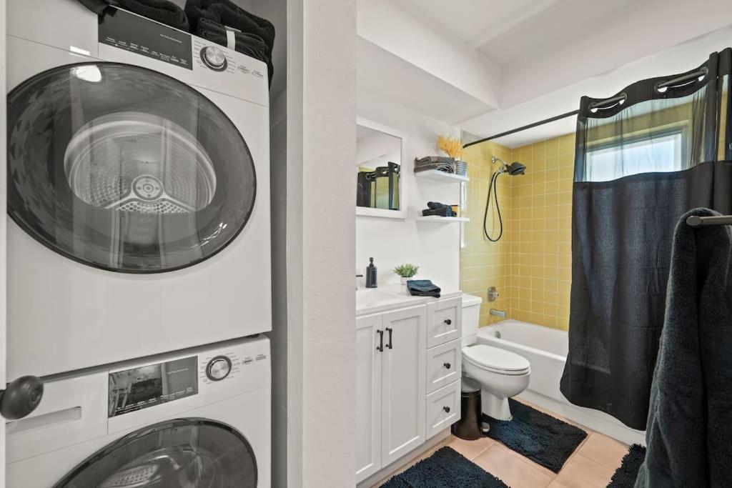 Two-Bedroom Apartment photo 2