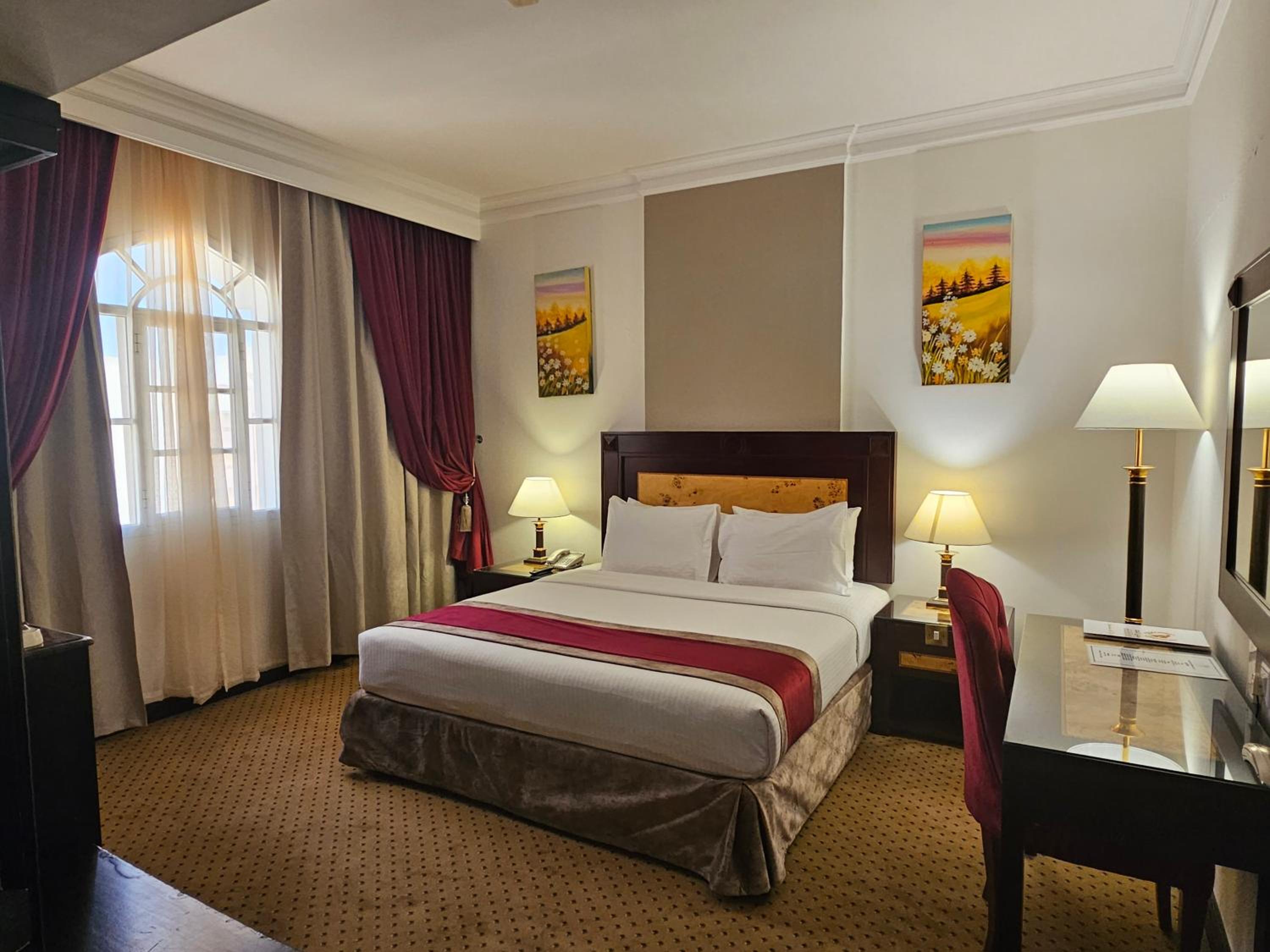 Double Room - Photo 5