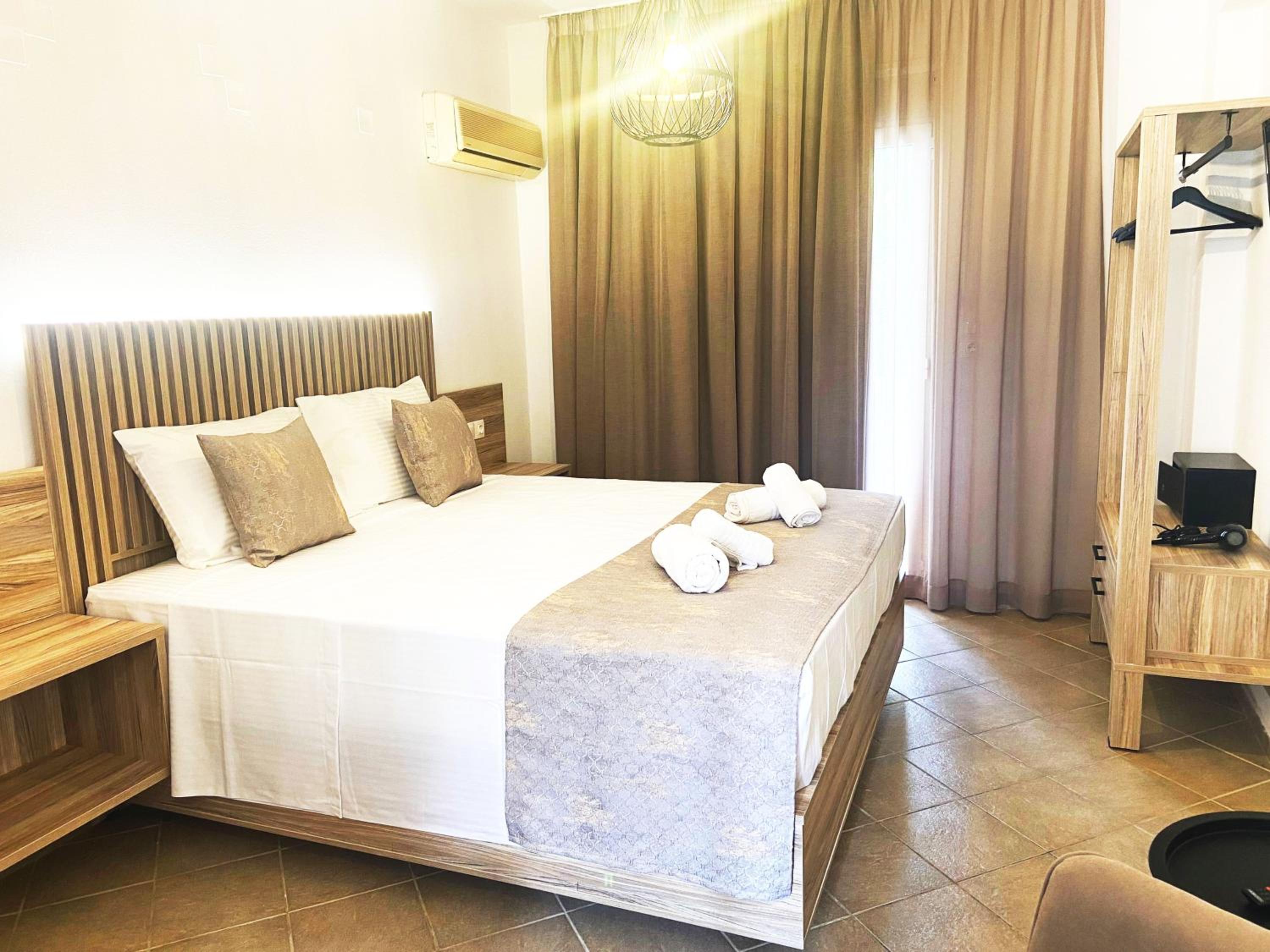Superior Double Room - Photo 3