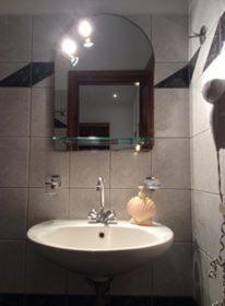 Quadruple Room - Photo 6