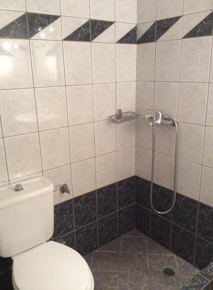 Quadruple Room - Photo 5