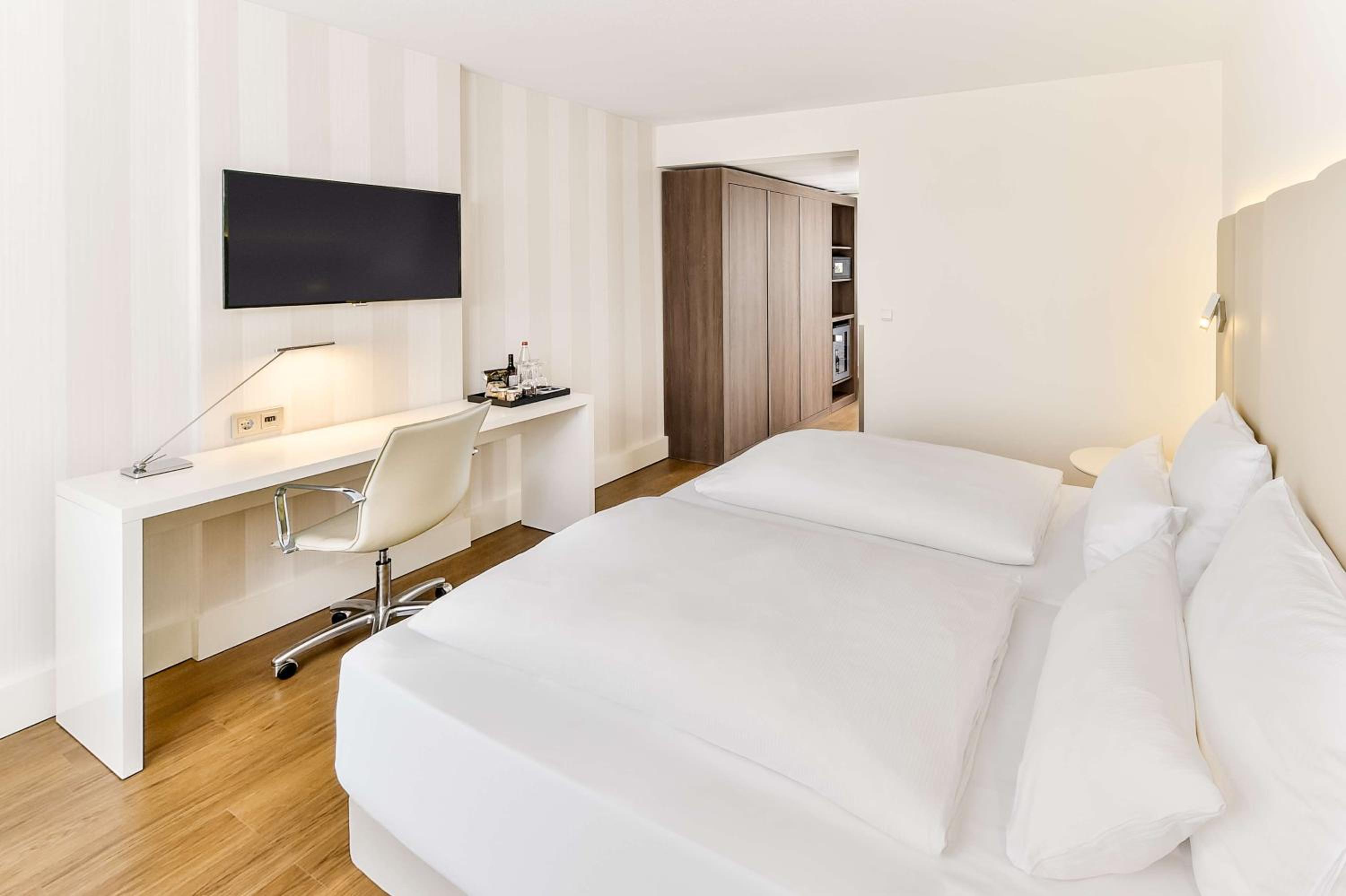 Superior Twin Room - Photo 1