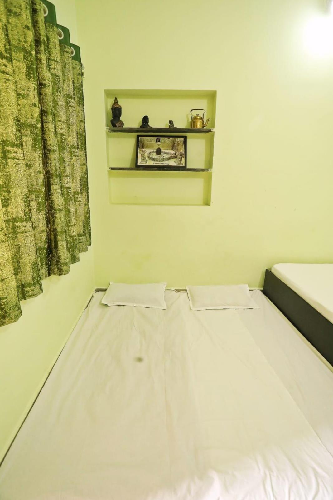 One-Bedroom House photo 3