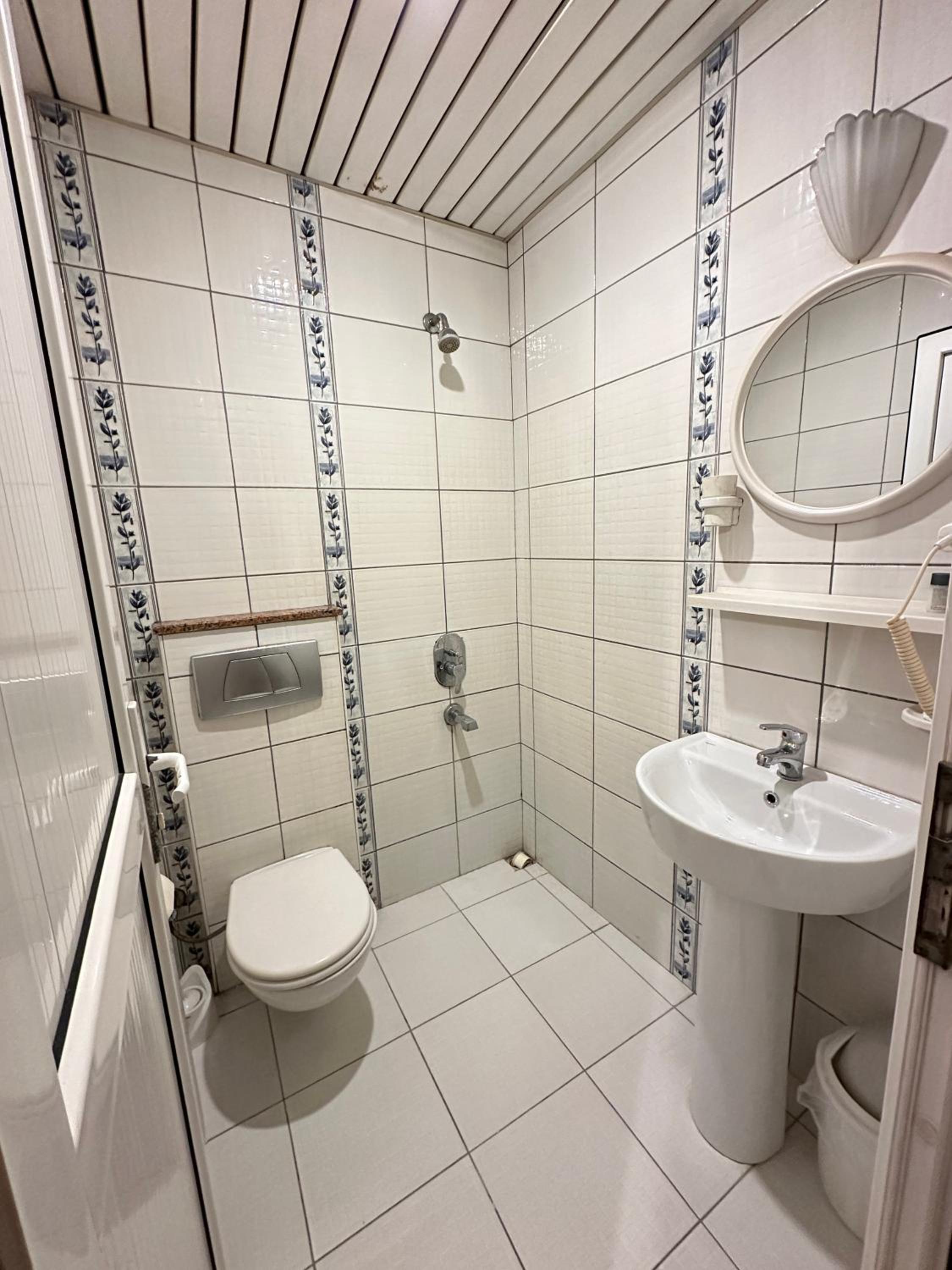 Single Room photo 2