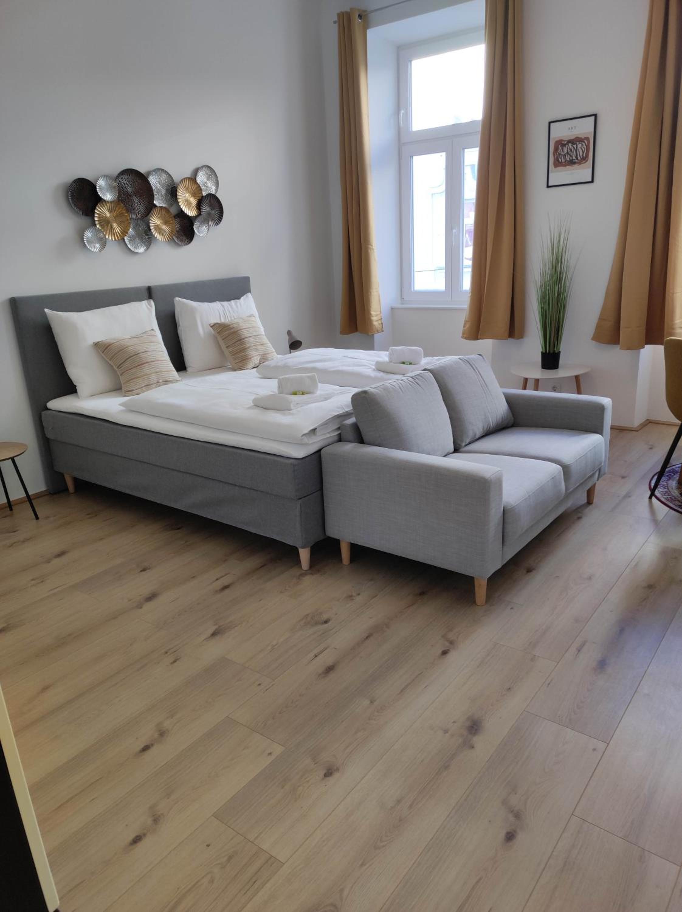 One-Bedroom Apartment