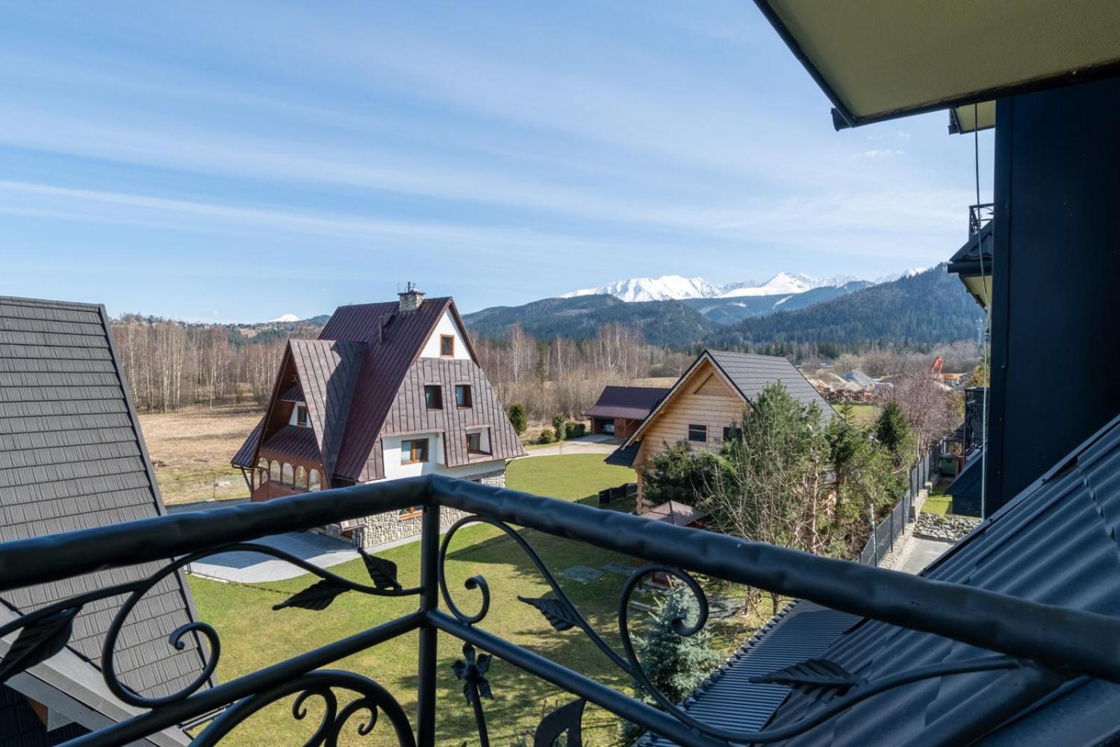 Deluxe Double Room with Balcony - Photo 3