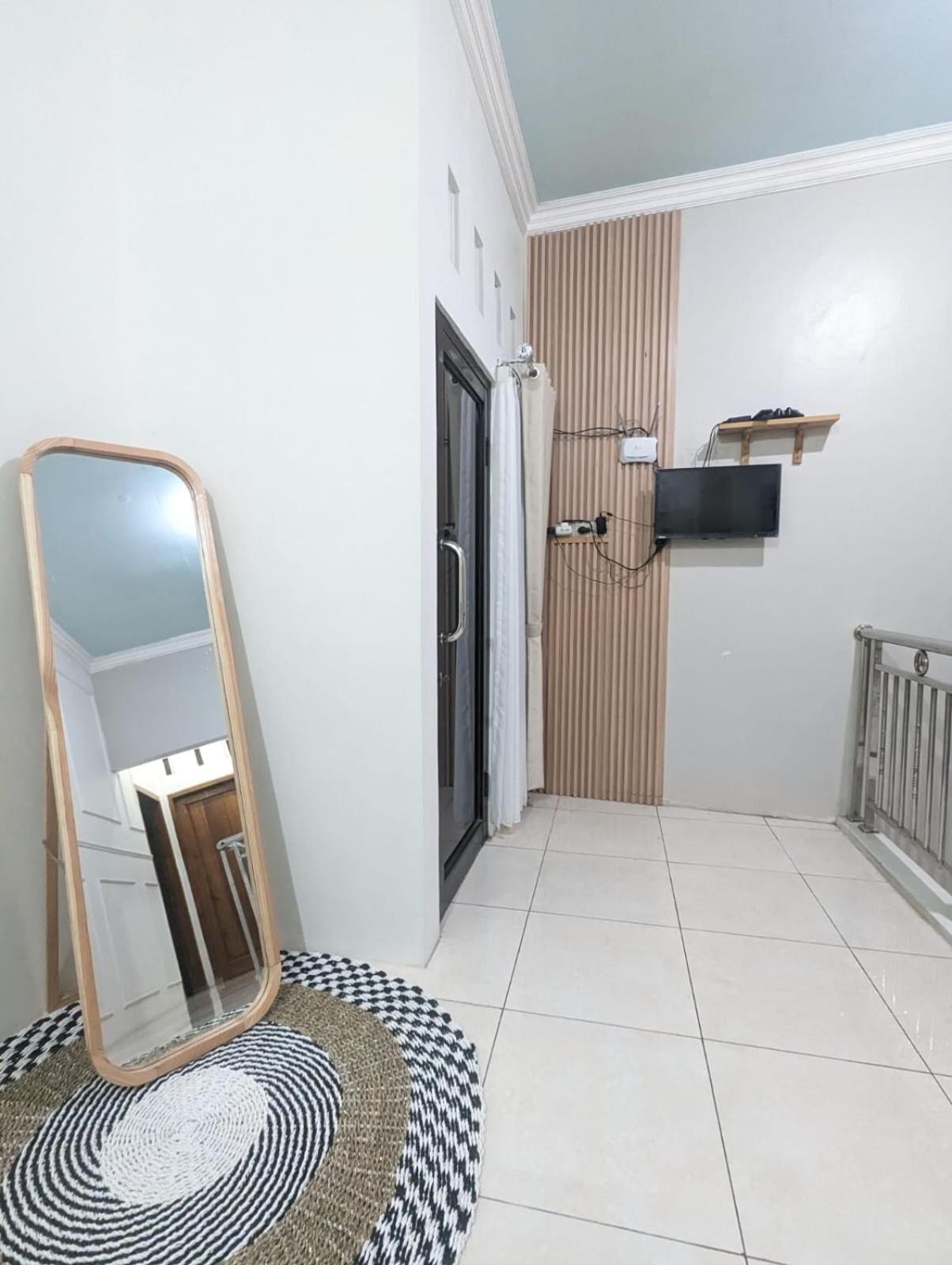 Three-Bedroom House photo 2