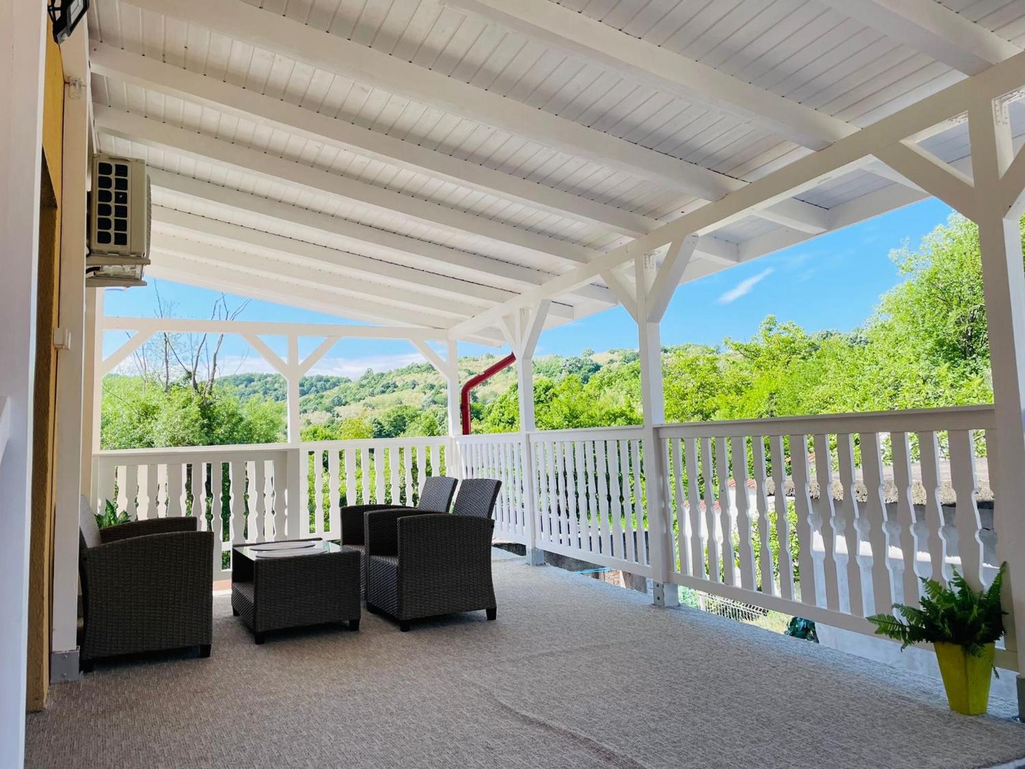 Two-Bedroom Villa - Photo 4