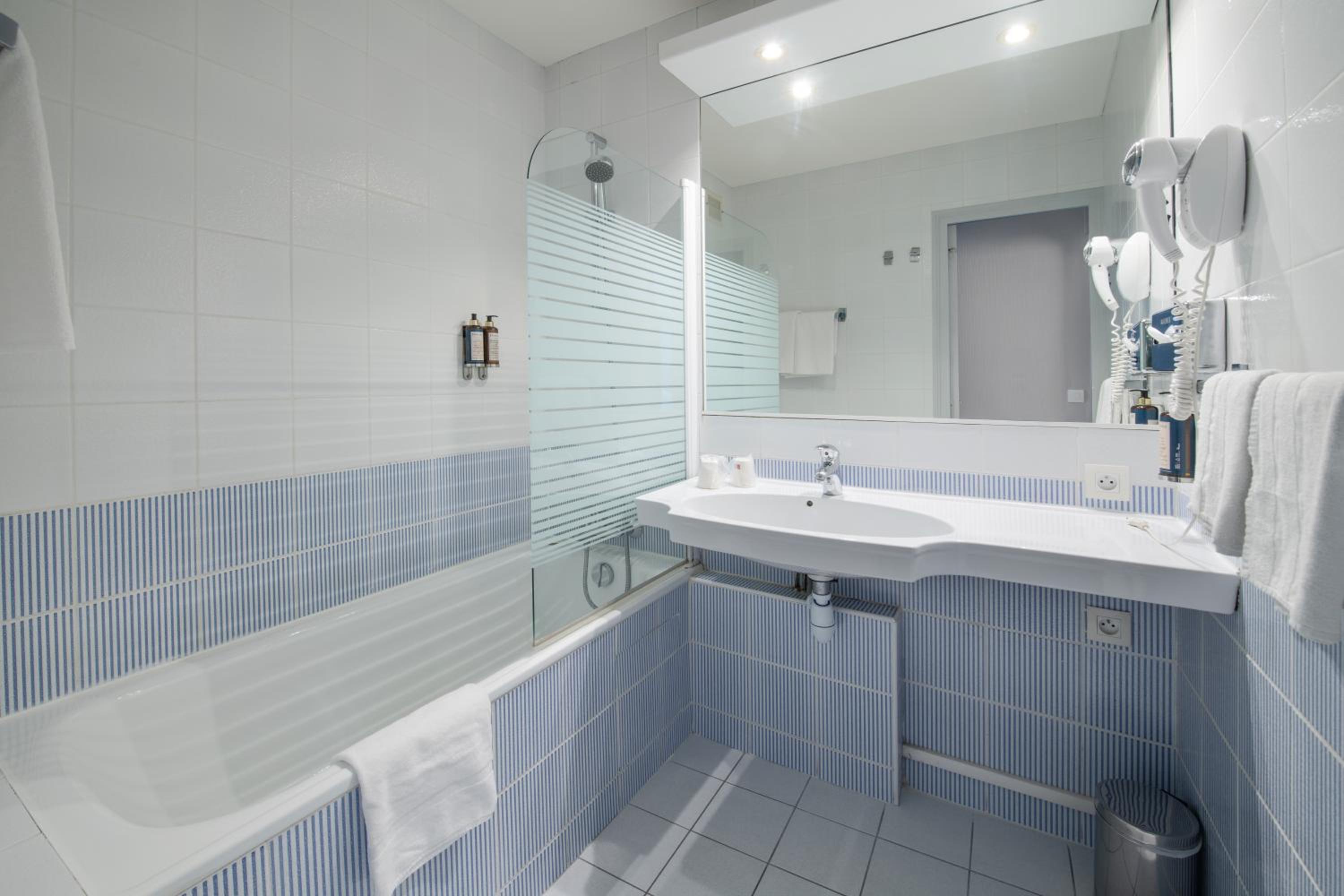 Triple Room with Terrace - Photo 8