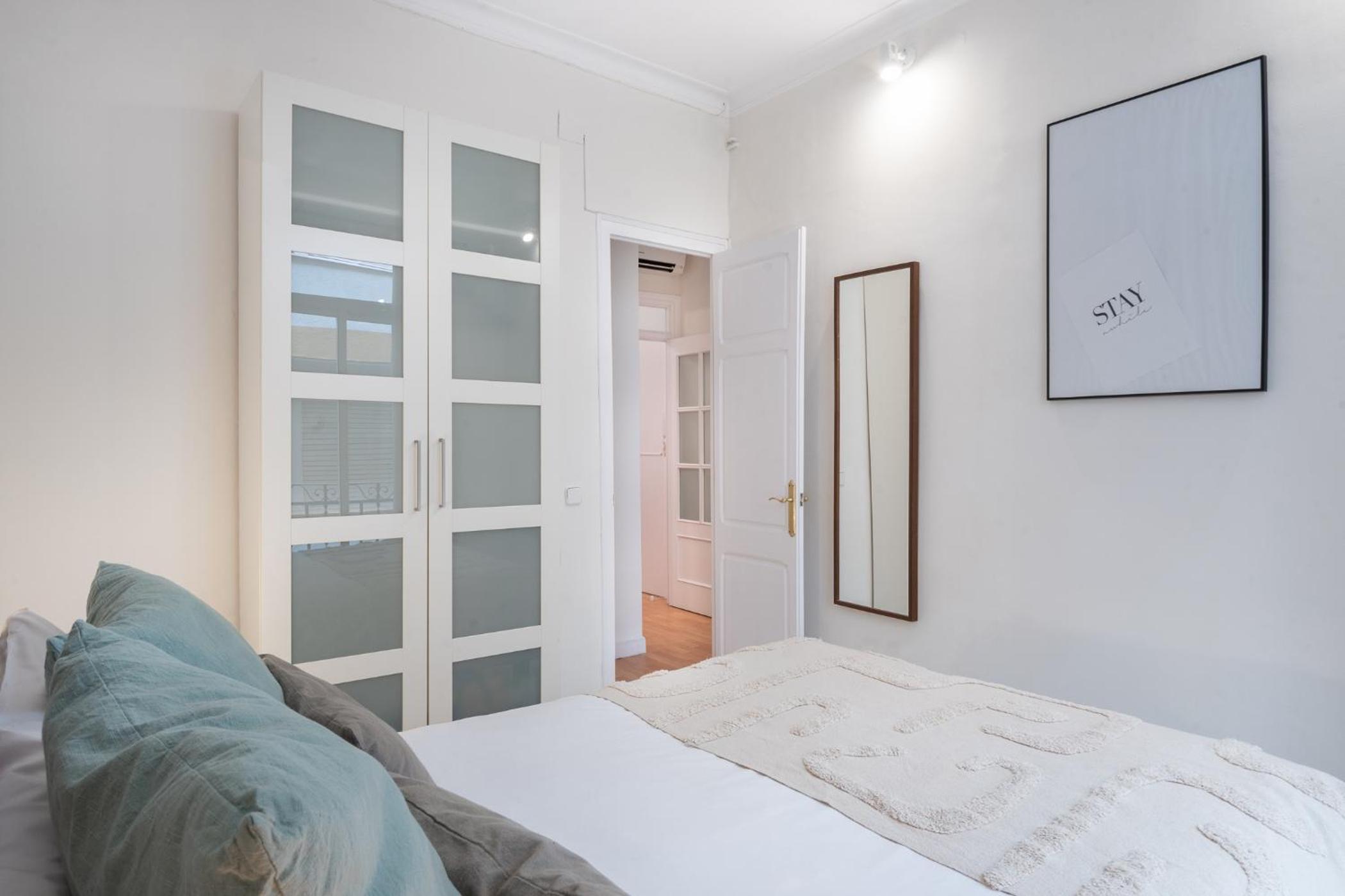 Apartment photo 2