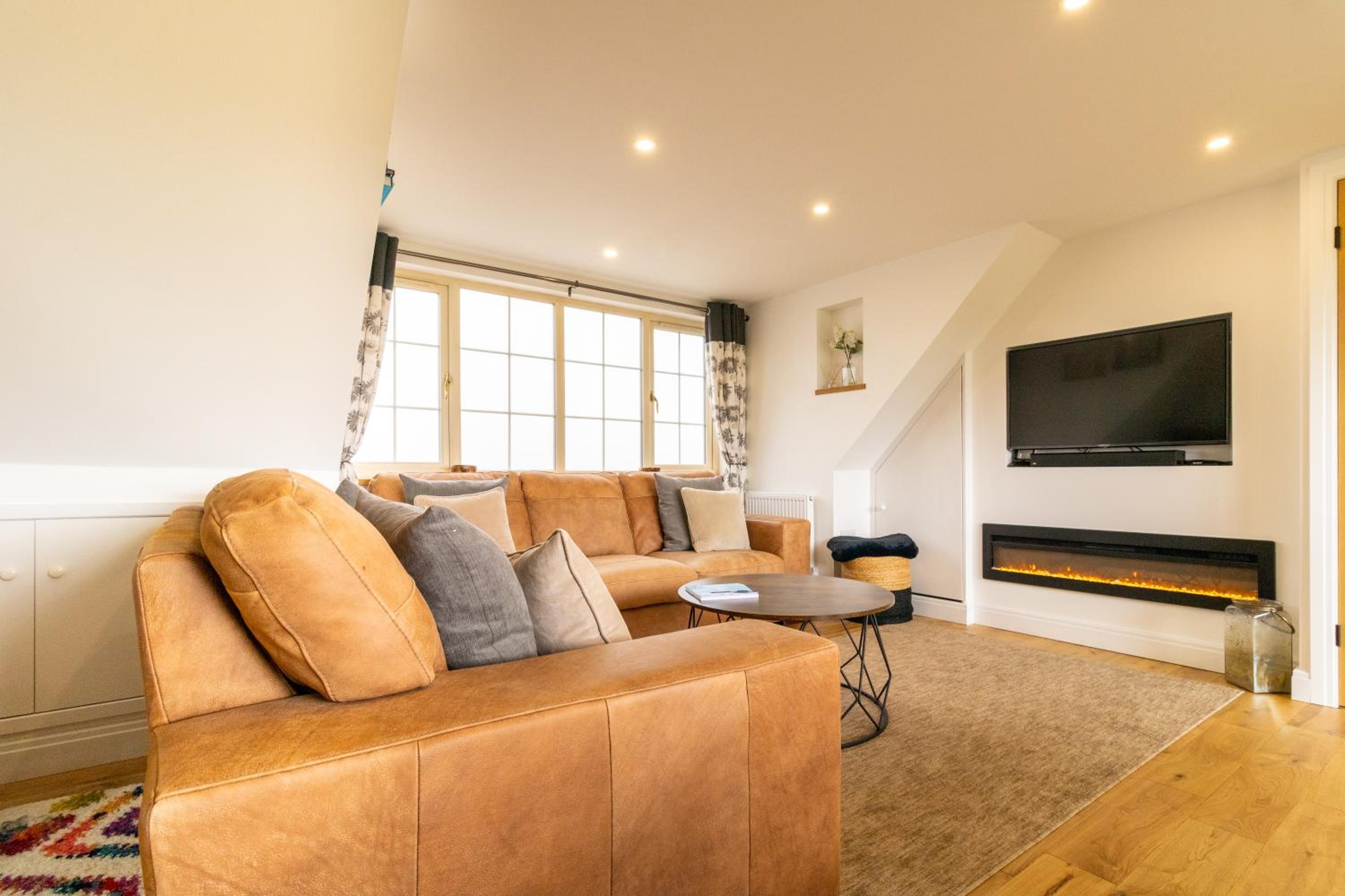 Two-Bedroom House photo 2