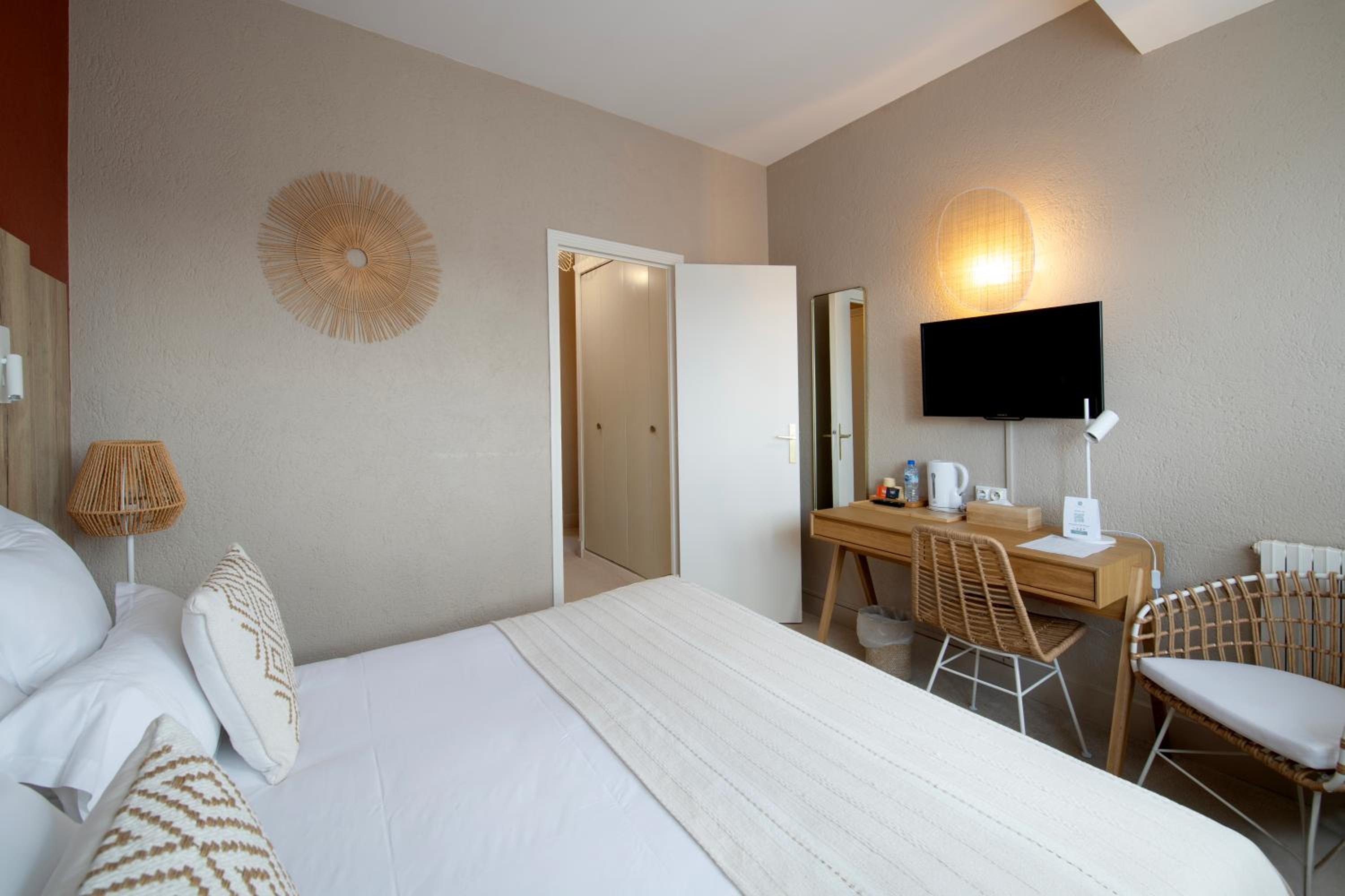 Comfort Room - Photo 4