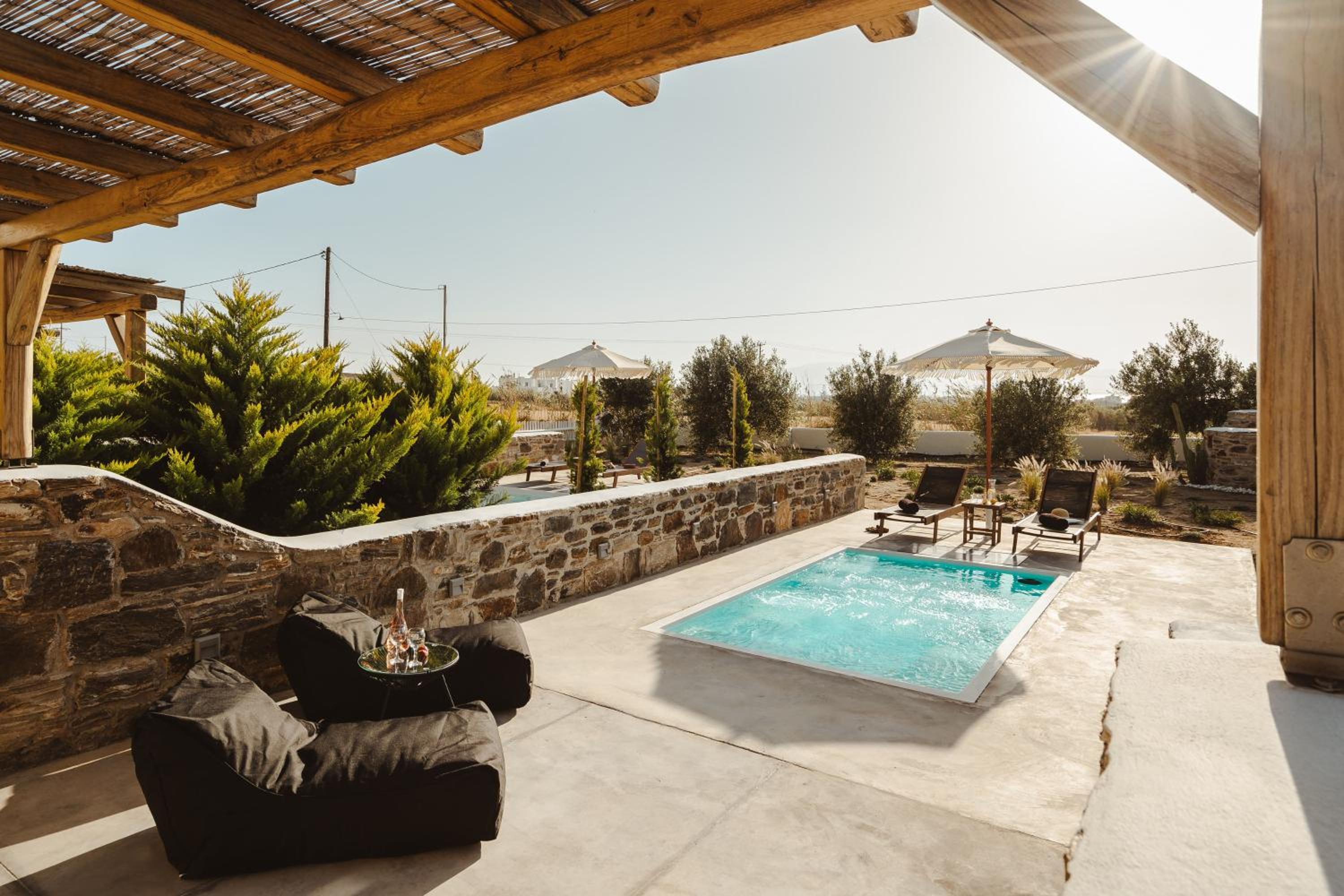 Villa with Private Pool - Photo 32