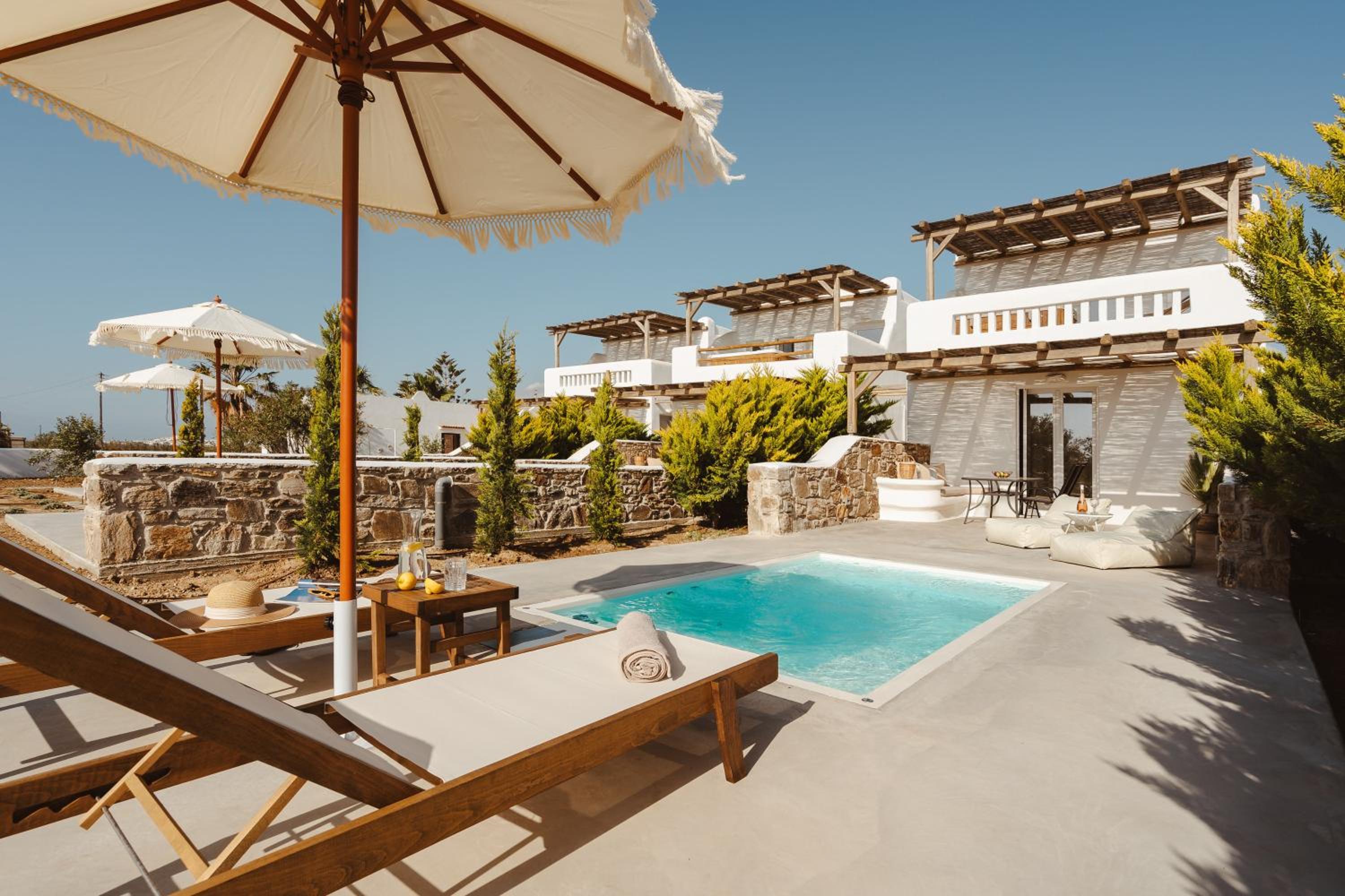 Villa with Private Pool - Photo 36
