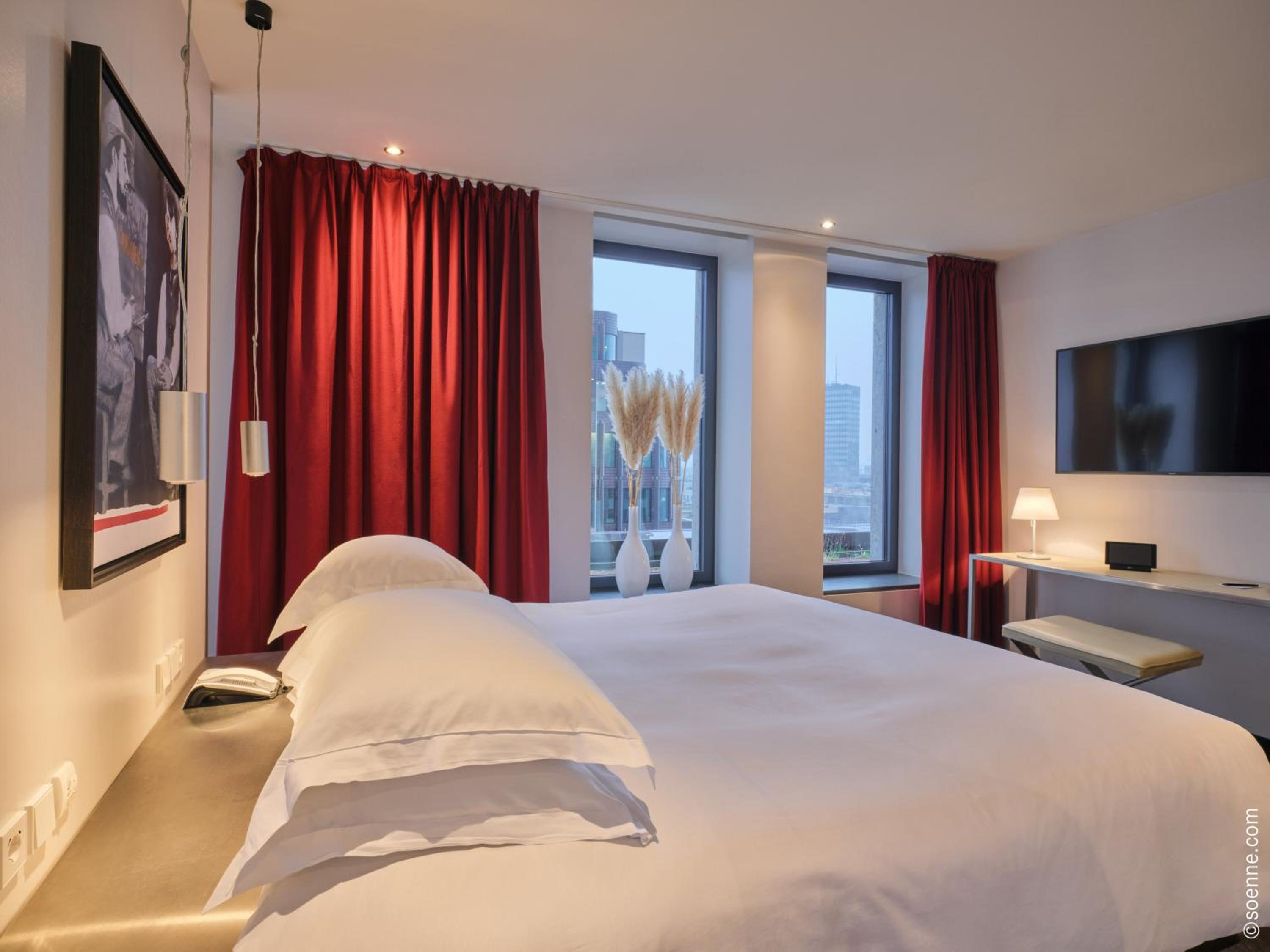 Superior Suite with Kingsize Bed - Photo 3