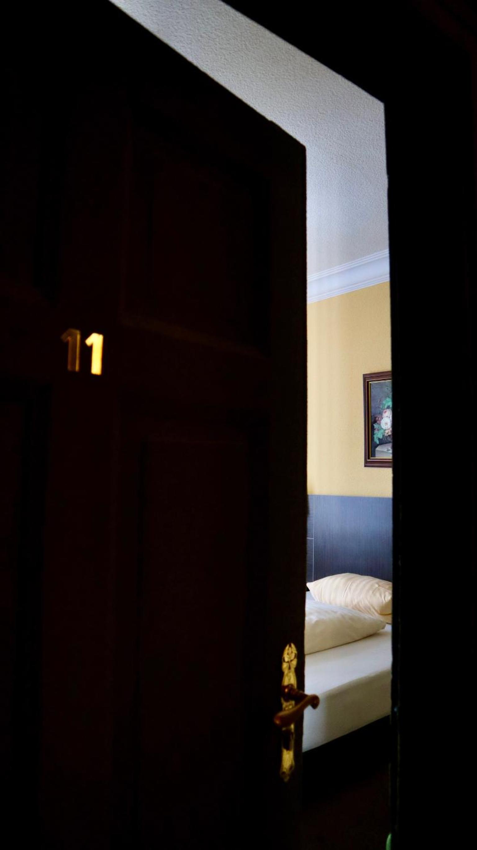 Double or Twin Room photo 2