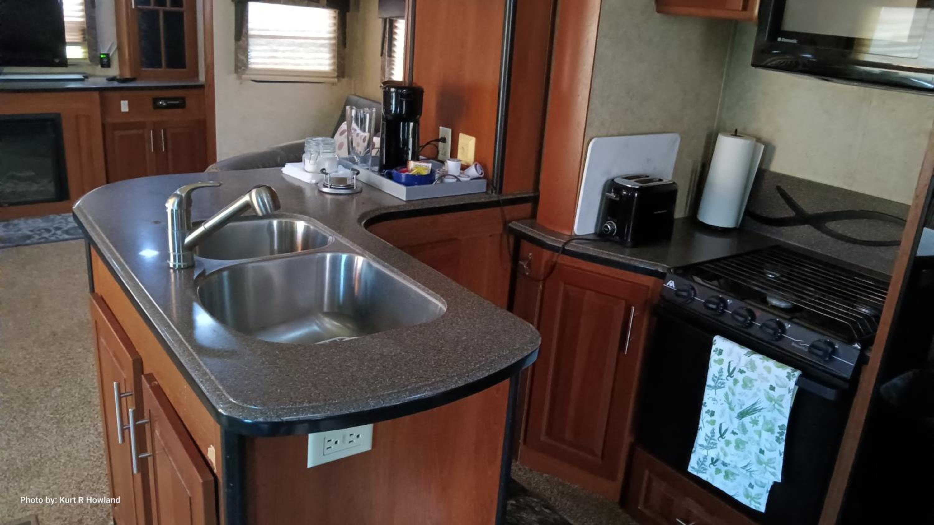 Mobile Home photo 3