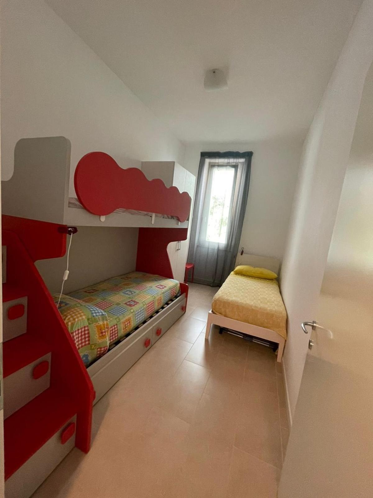 One-Bedroom Apartment with Balcony and City View photo 1