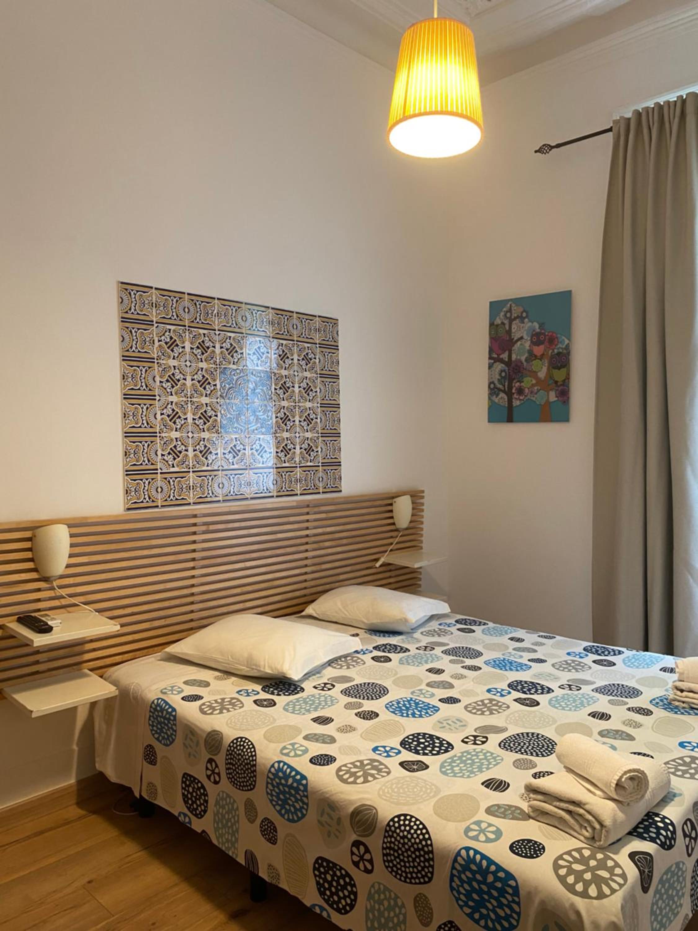 Double or Twin Room with Private Bathroom - Photo 12