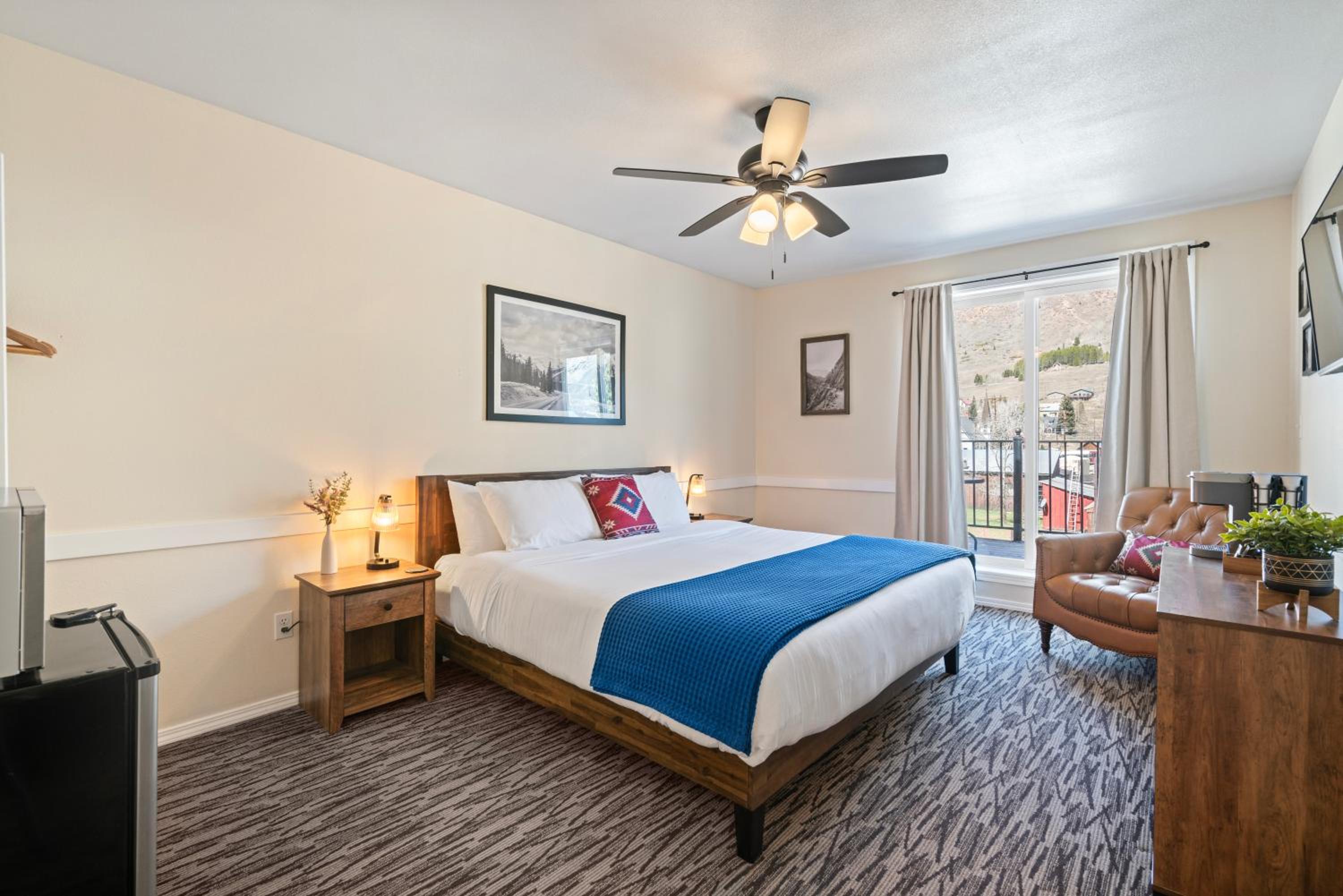 Queen Suite - Photo 3