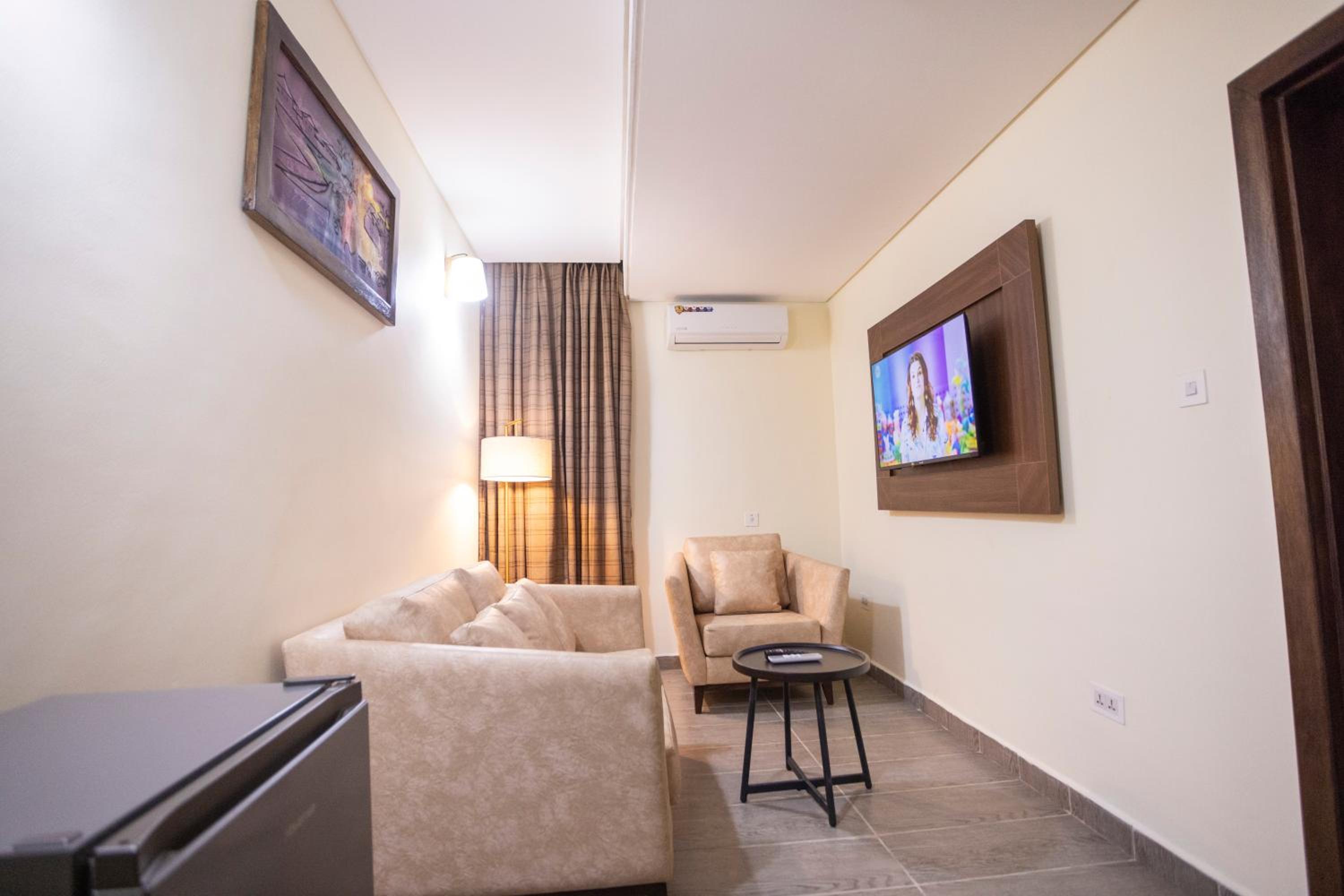 Standard Suite