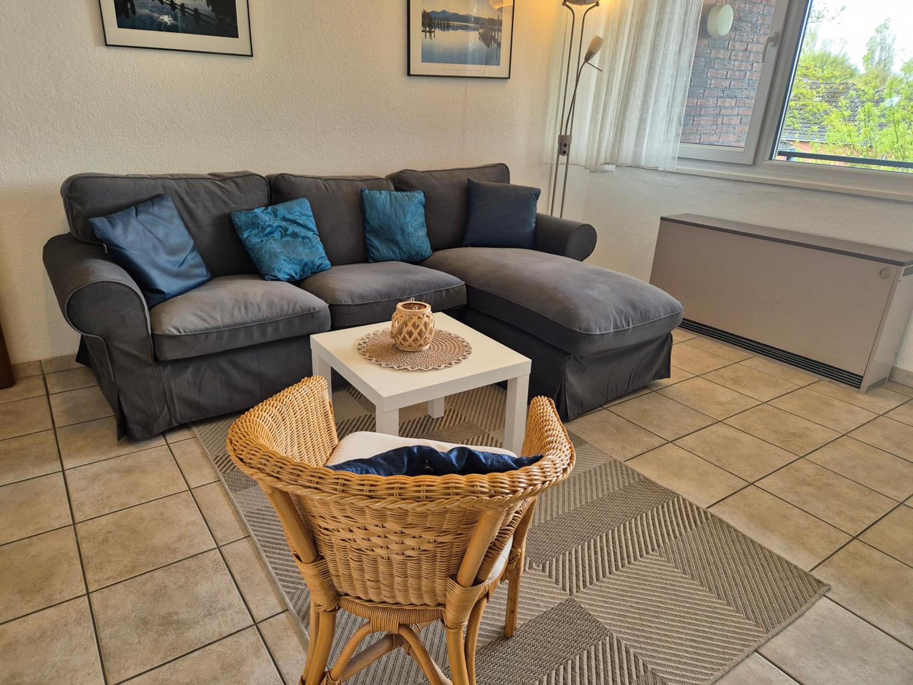 Apartment with Balcony photo 1