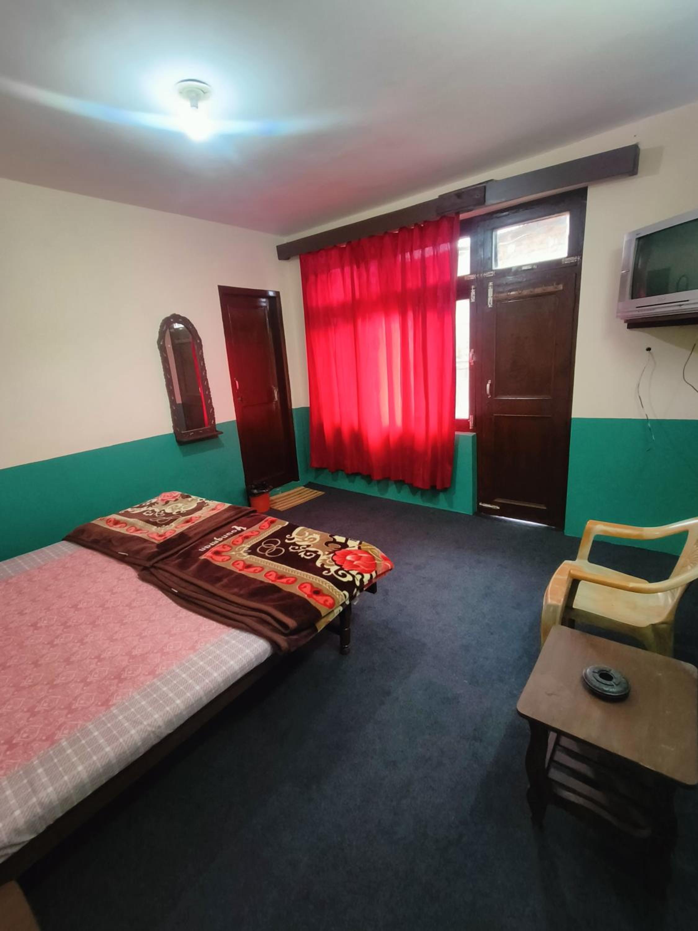 Economy Double Room photo 1
